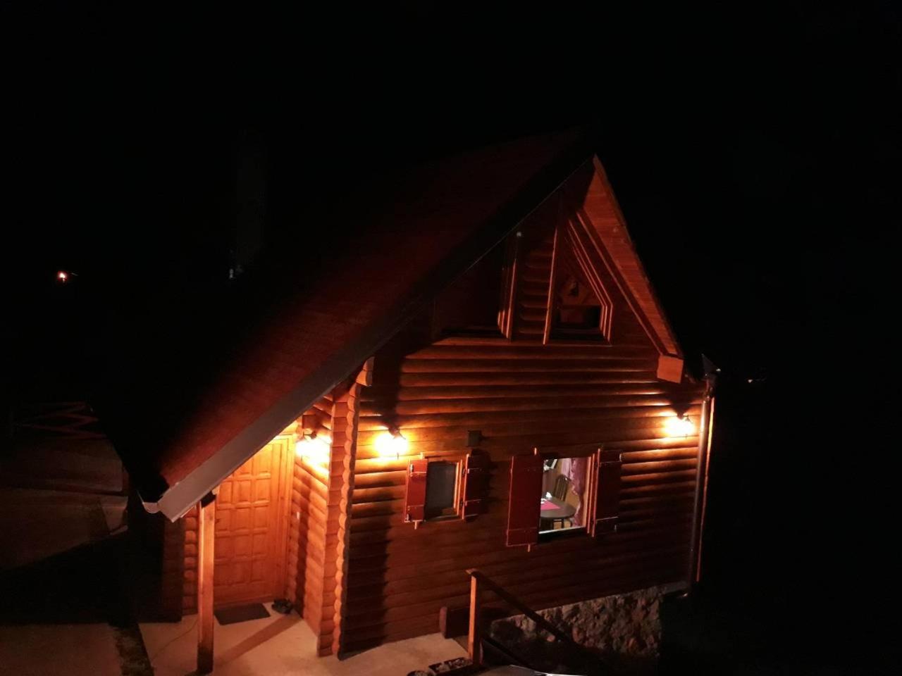 Photo 33