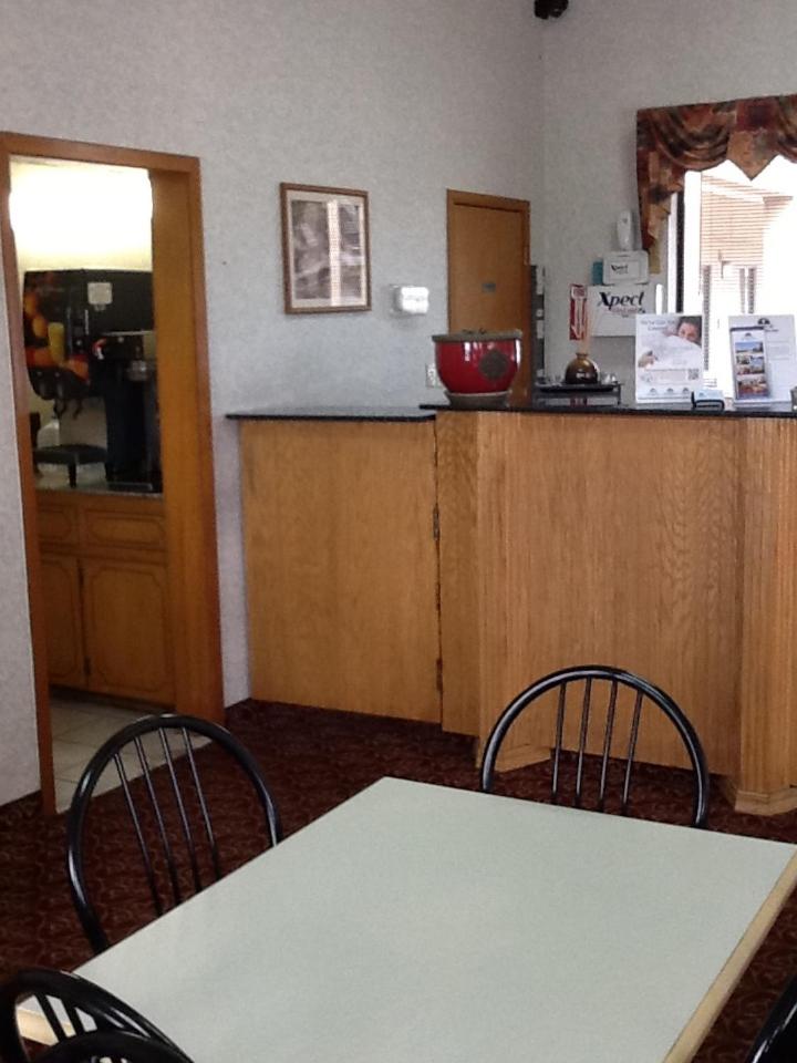 Americas Best Value Inn - Brookhaven - Property Image 5