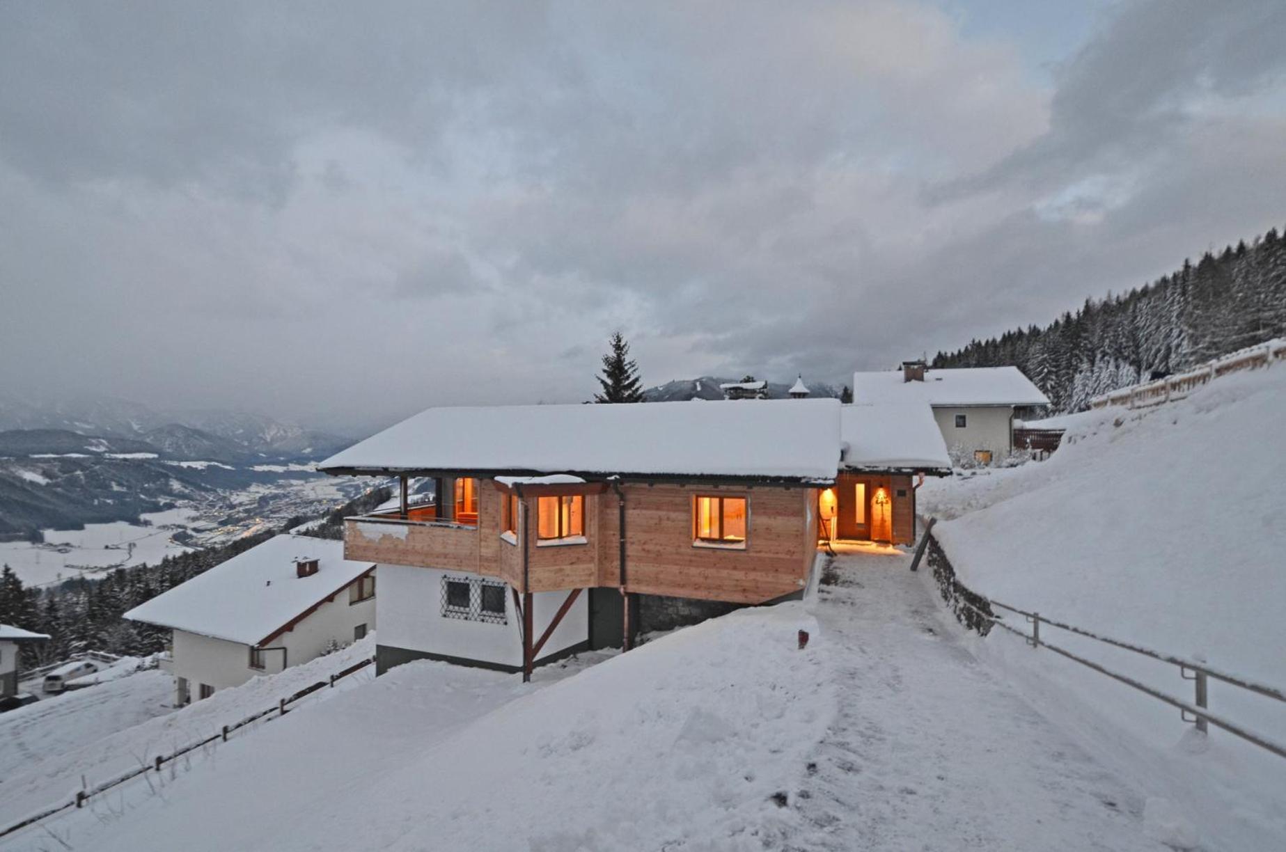 Ski In/Ski Out Ferienhaus Berghof by Schladmingurlaub