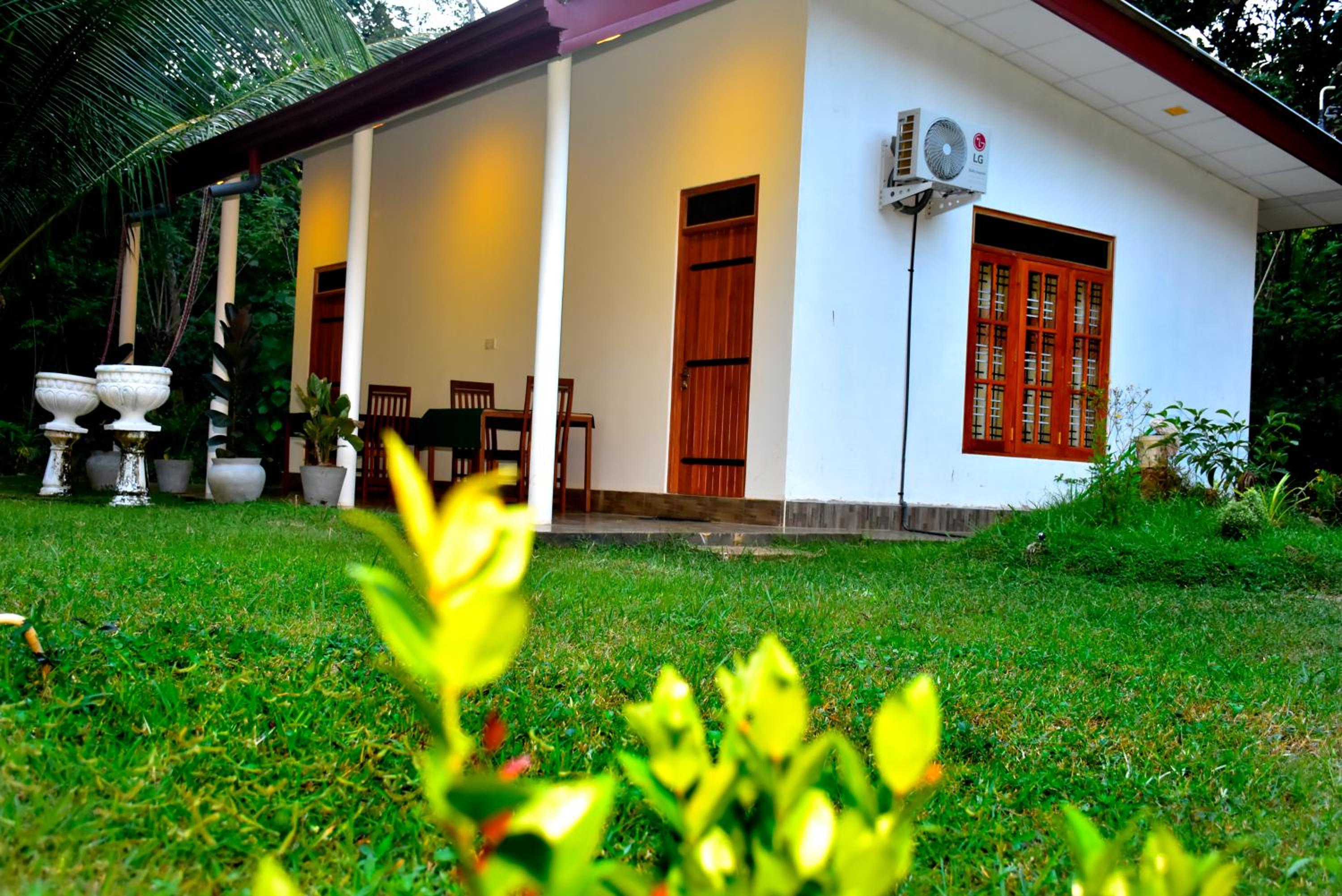 Little Ele Safari Lodge