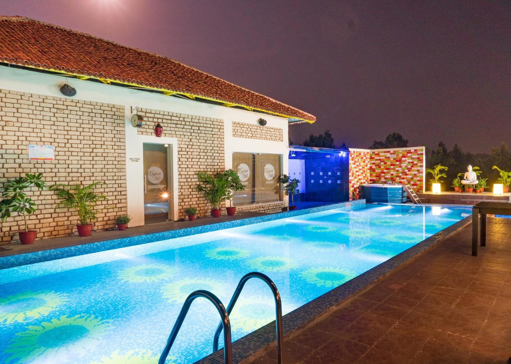 swimming pool