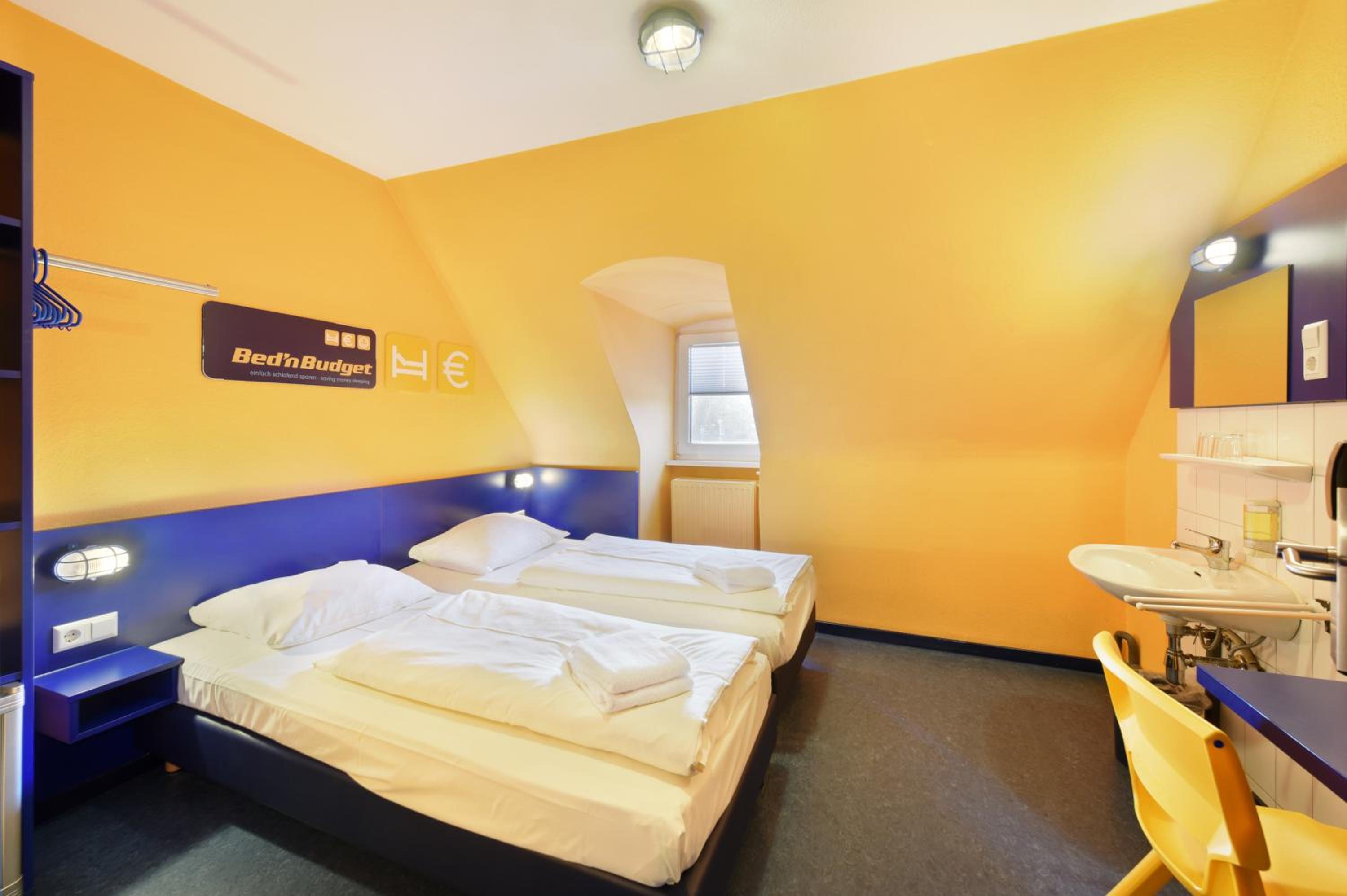 Hannover Vacations - Bed'nBudget Expo-Hostel Rooms - Property Image 26