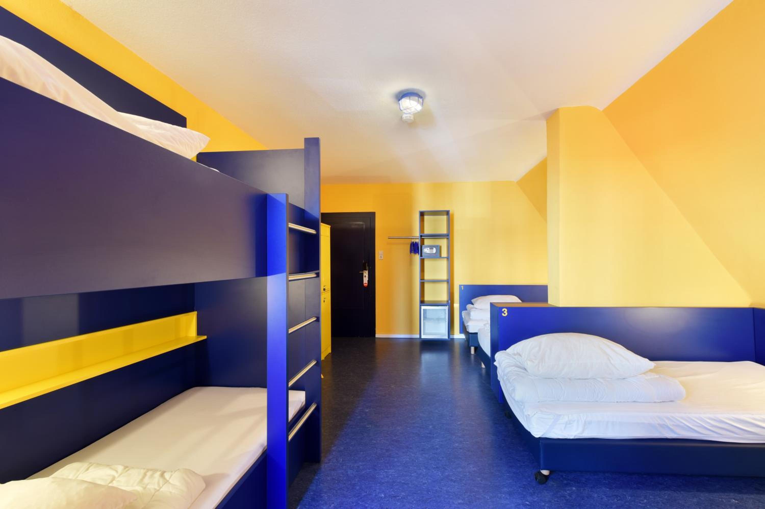 Hannover Vacations - Bed'nBudget Expo-Hostel Rooms - Property Image 32