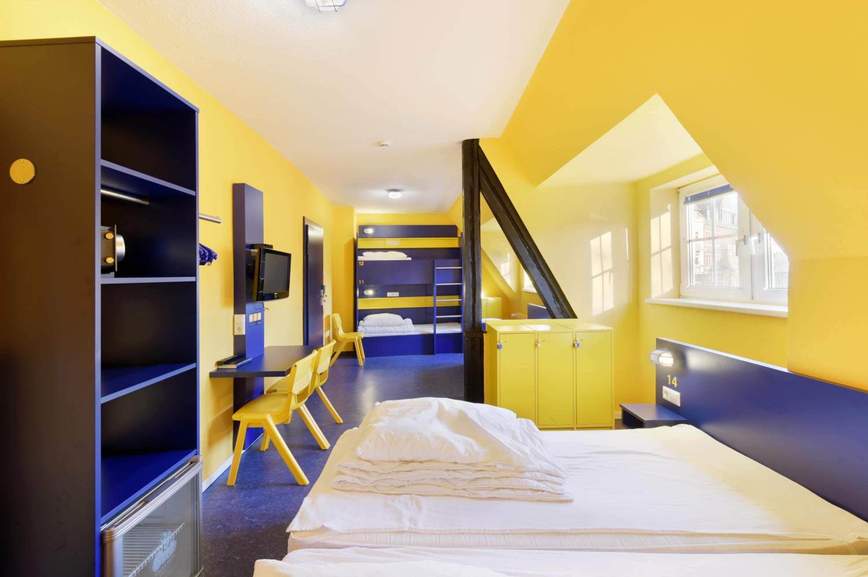 Hannover Vacations - Bed'nBudget Expo-Hostel Rooms - Property Image 34
