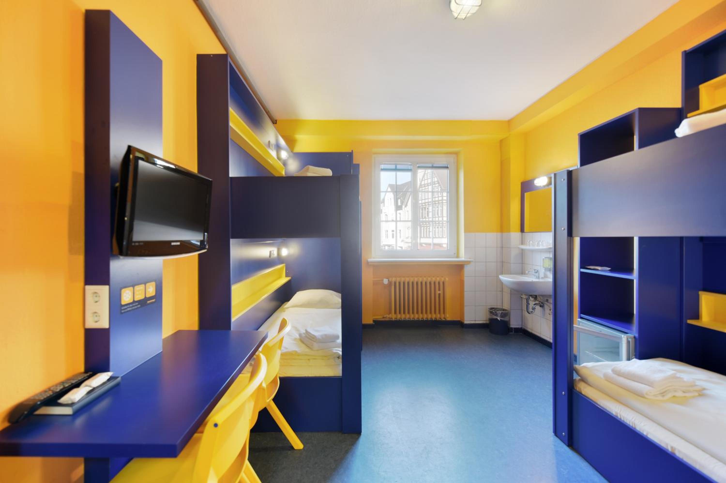Hannover Vacations - Bed'nBudget Expo-Hostel Rooms - Property Image 41