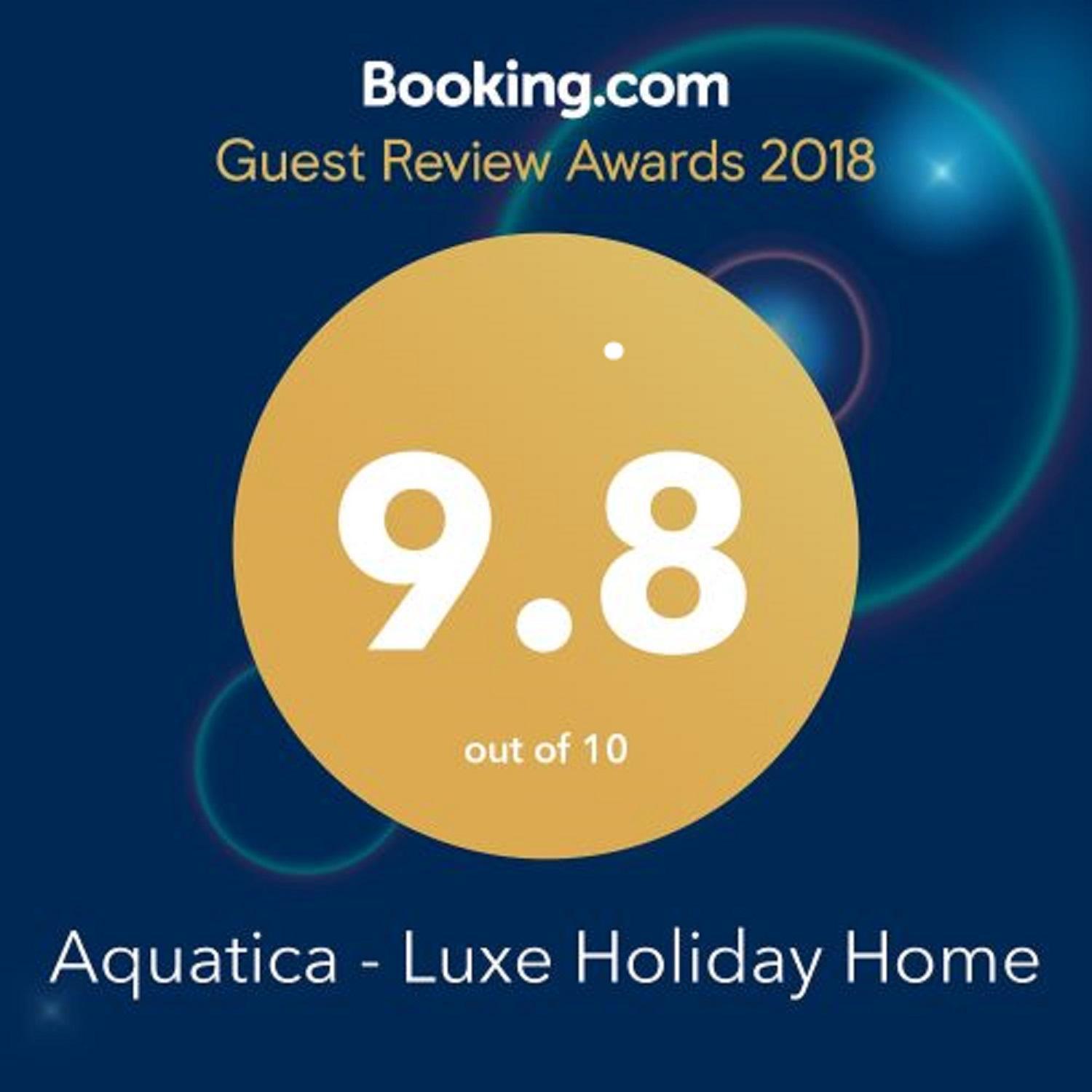 Aquatica - Luxe Holiday Home