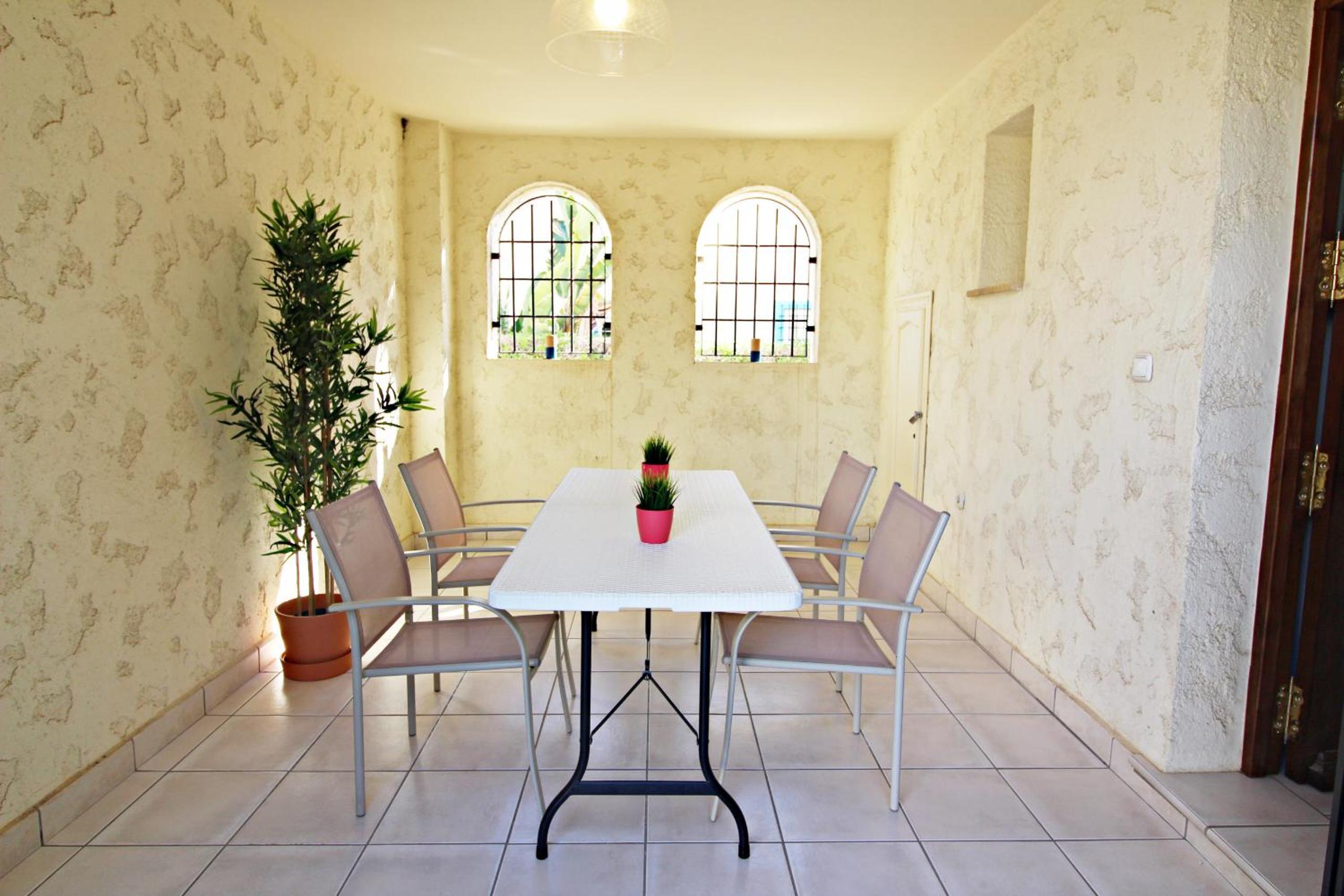Photo 48
