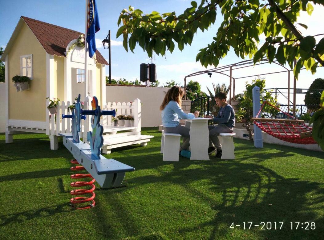 Photo 34