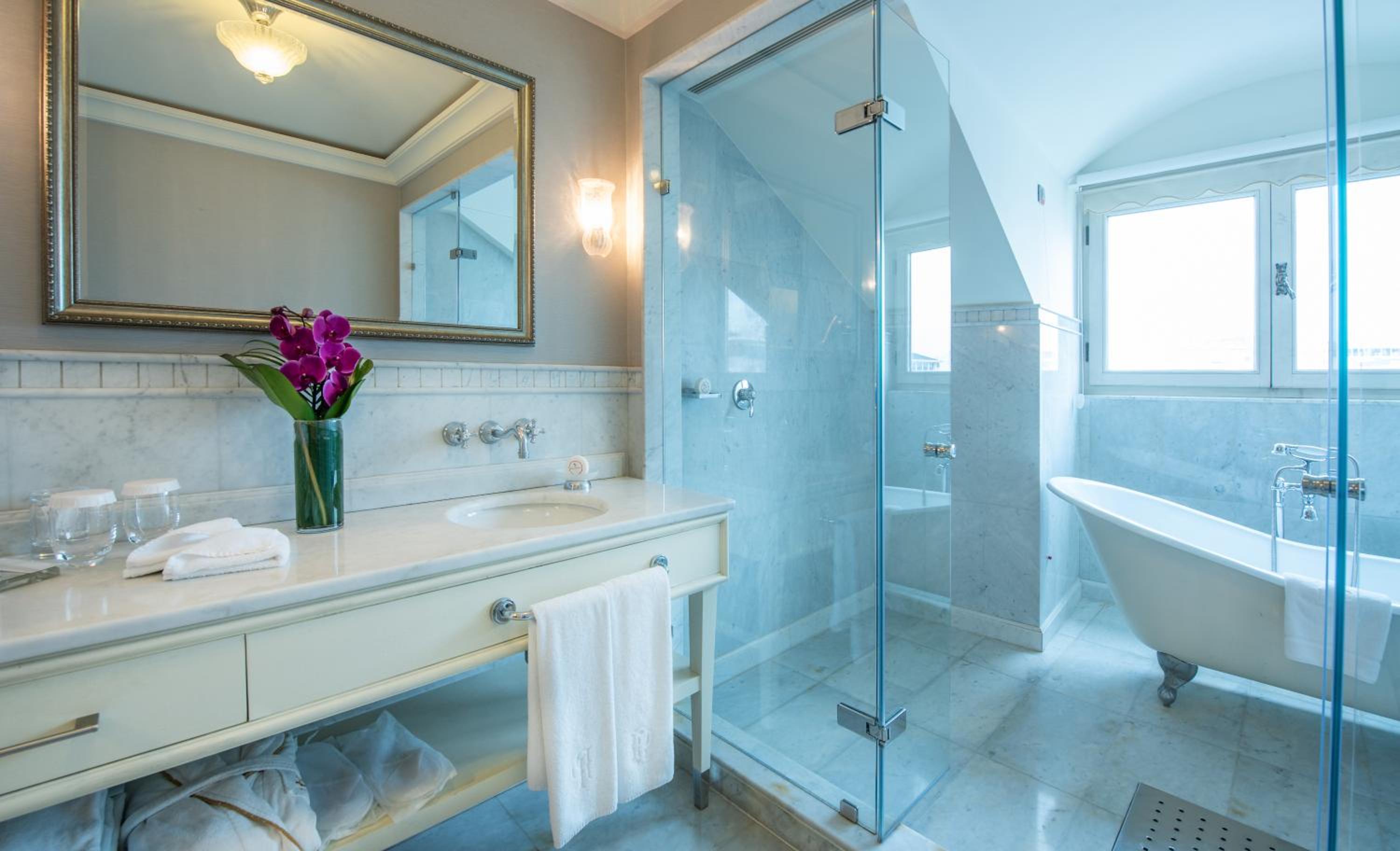 Pera Palace Hotel - Image 33