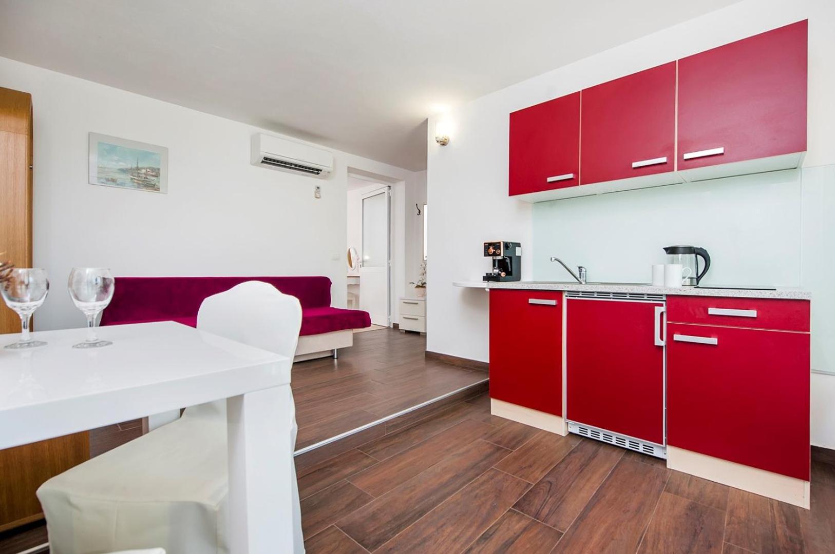 Keser Apartments