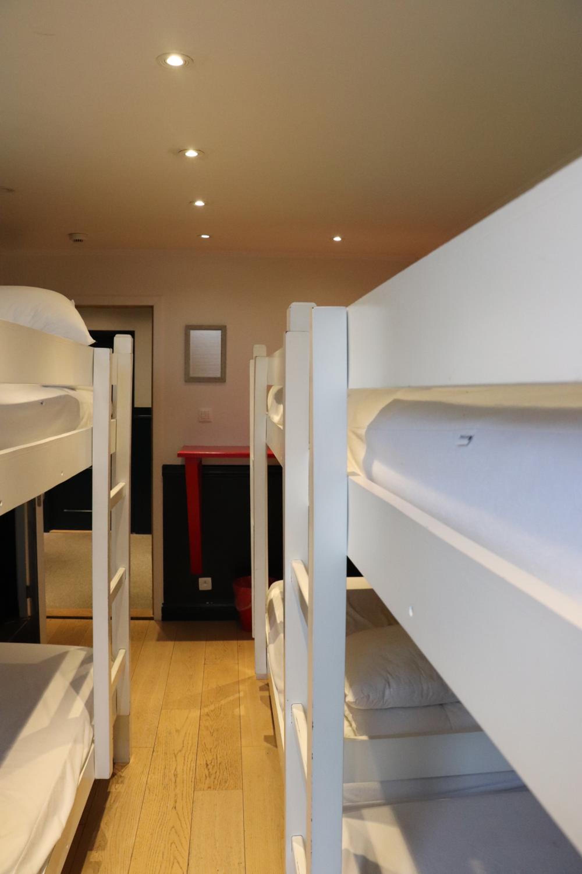 Bruges Vacations - Hostel Lybeer Bruges - Property Image 36
