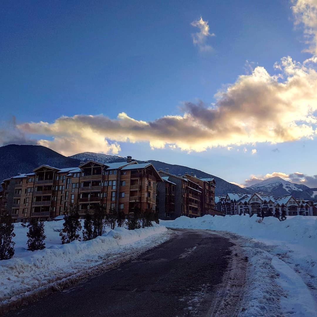 Saint Ivan Ski Apartments view 5
