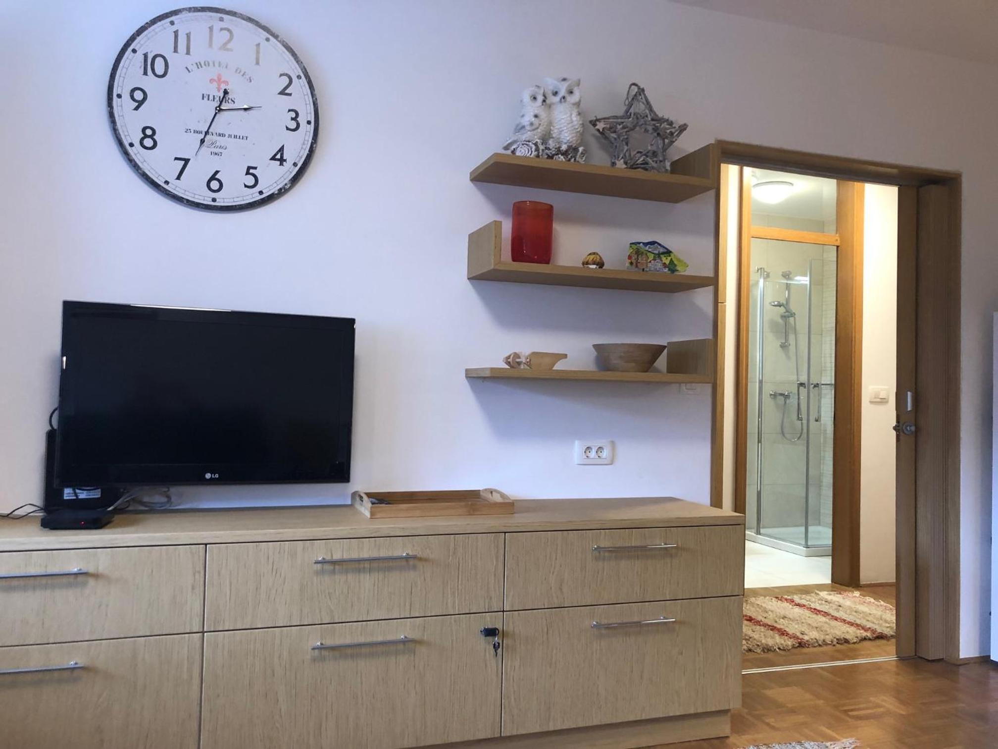 Apartment MEGI view 3
