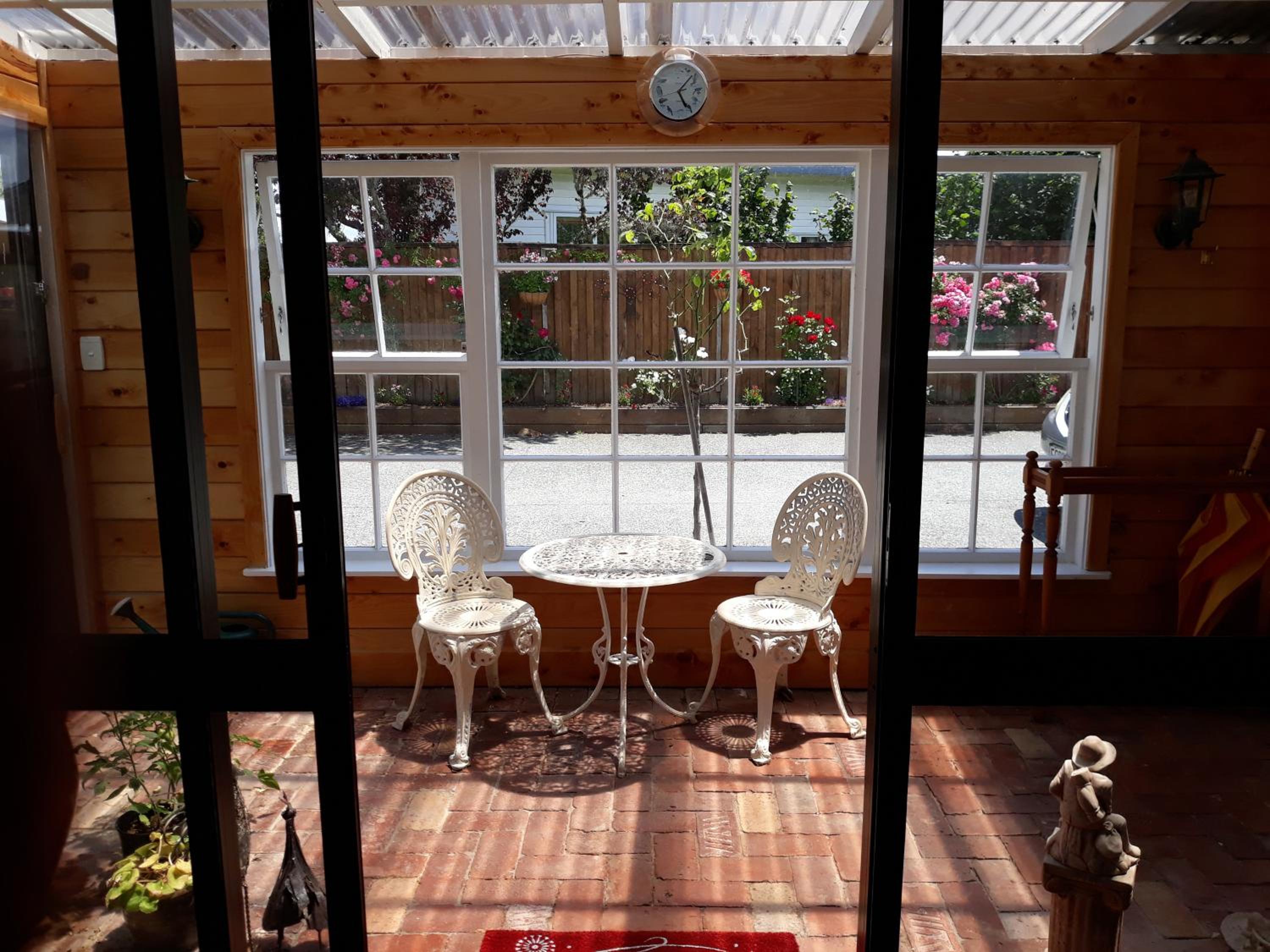 Photo 10