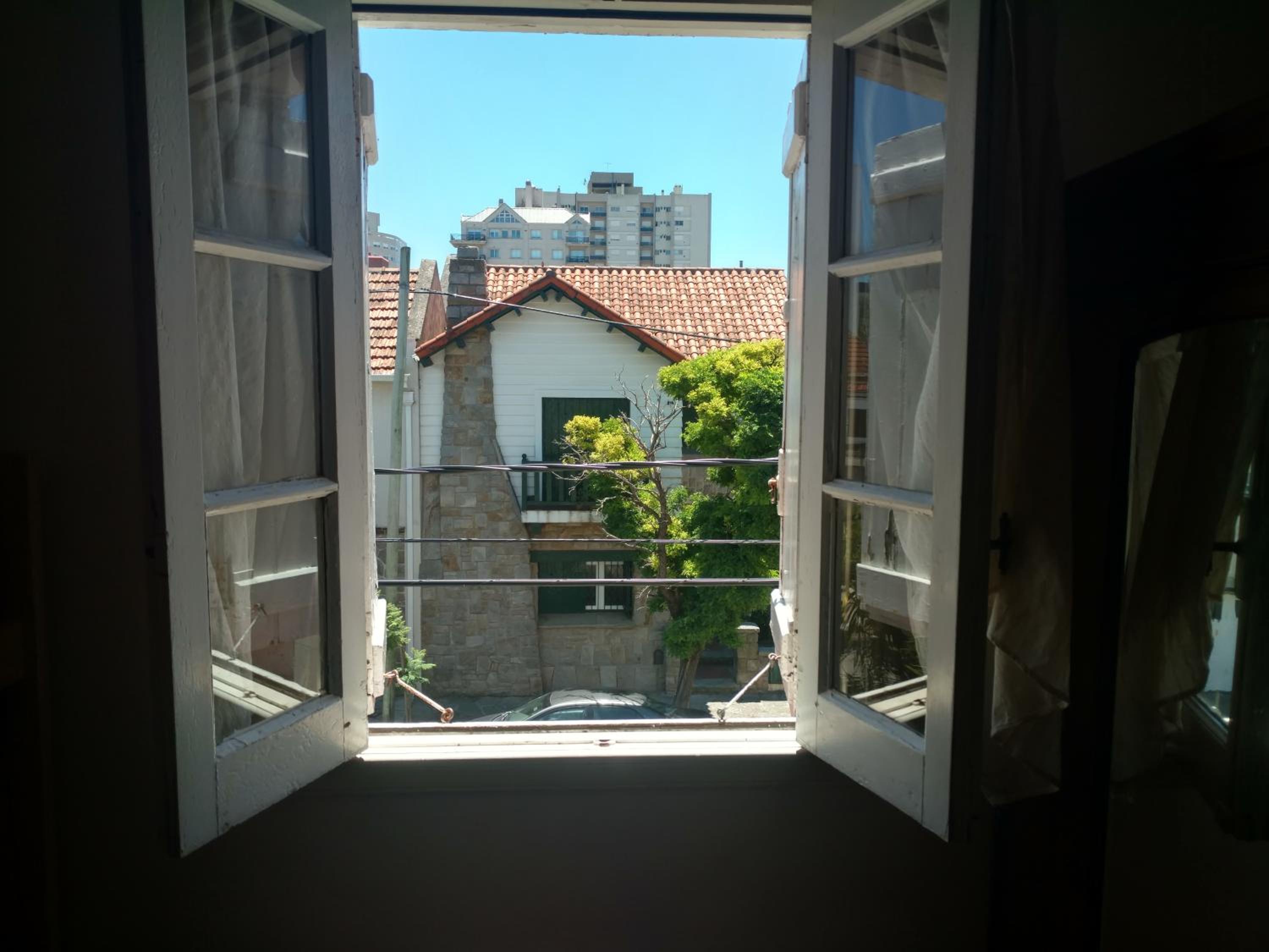 Hostería Almirante Brown