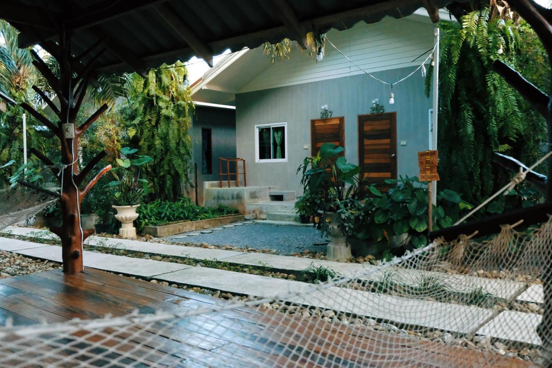 Le Pes Villas