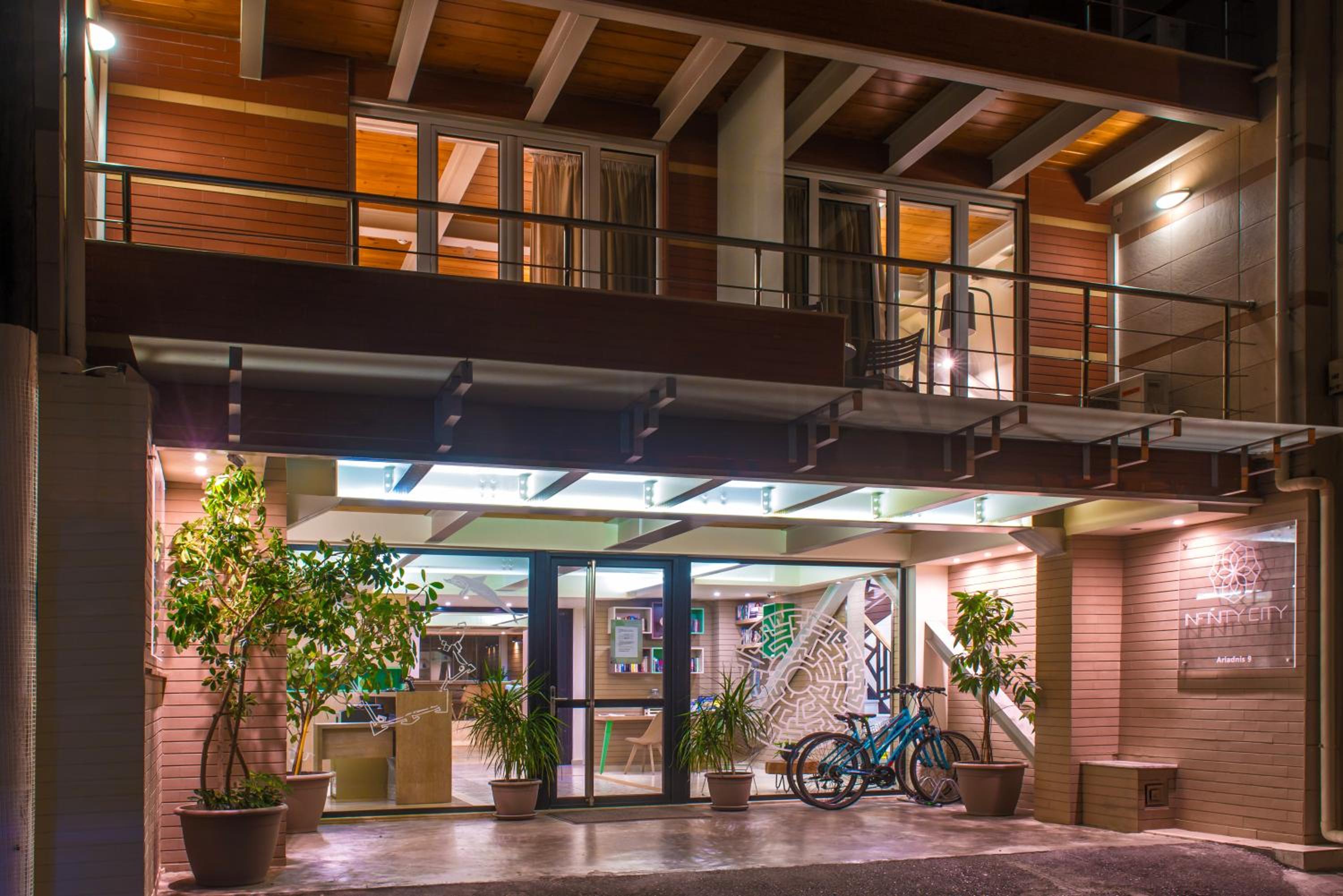 Hotel Infinity City Boutique Hotel - Image 1