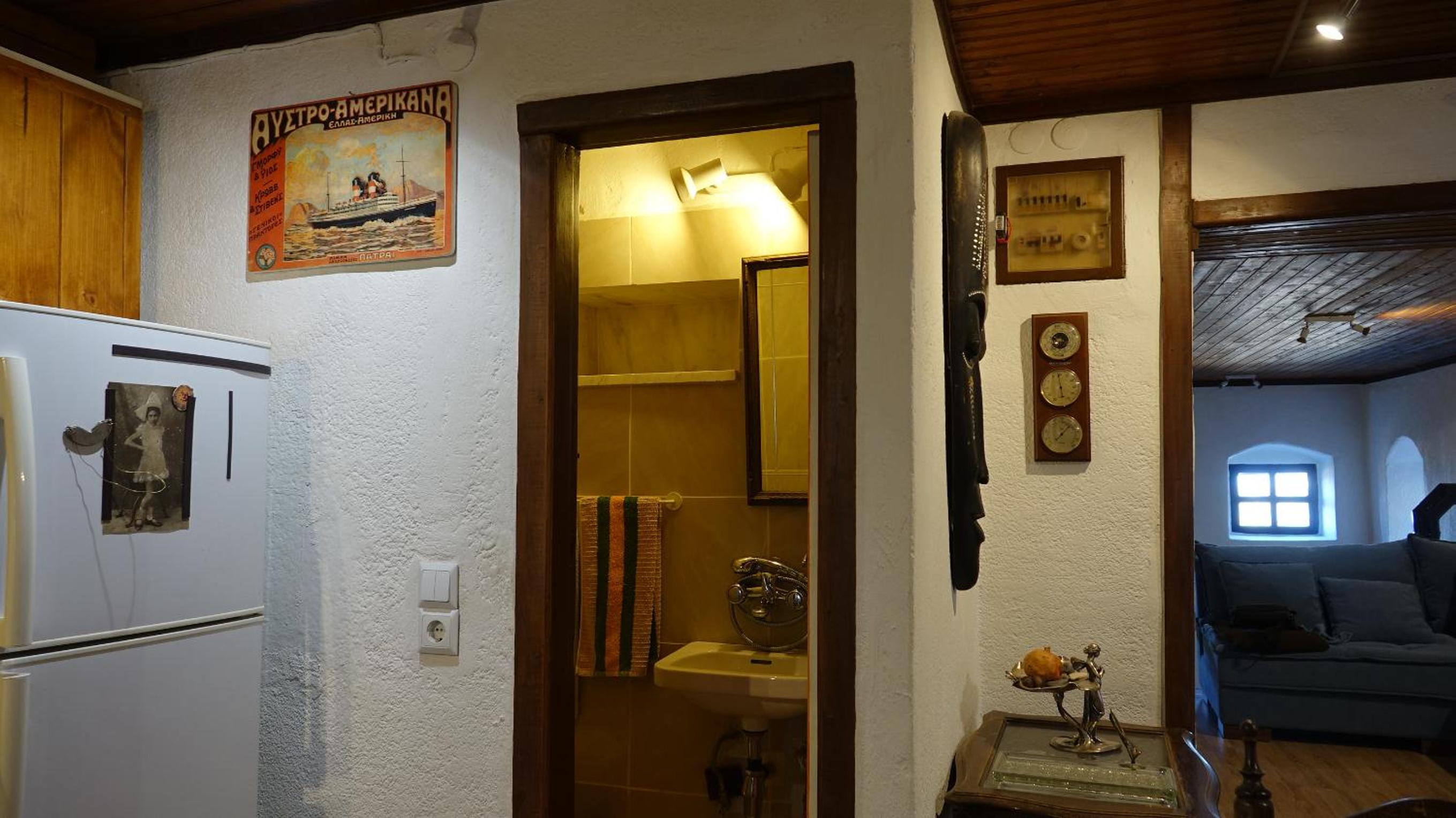 Photo 33