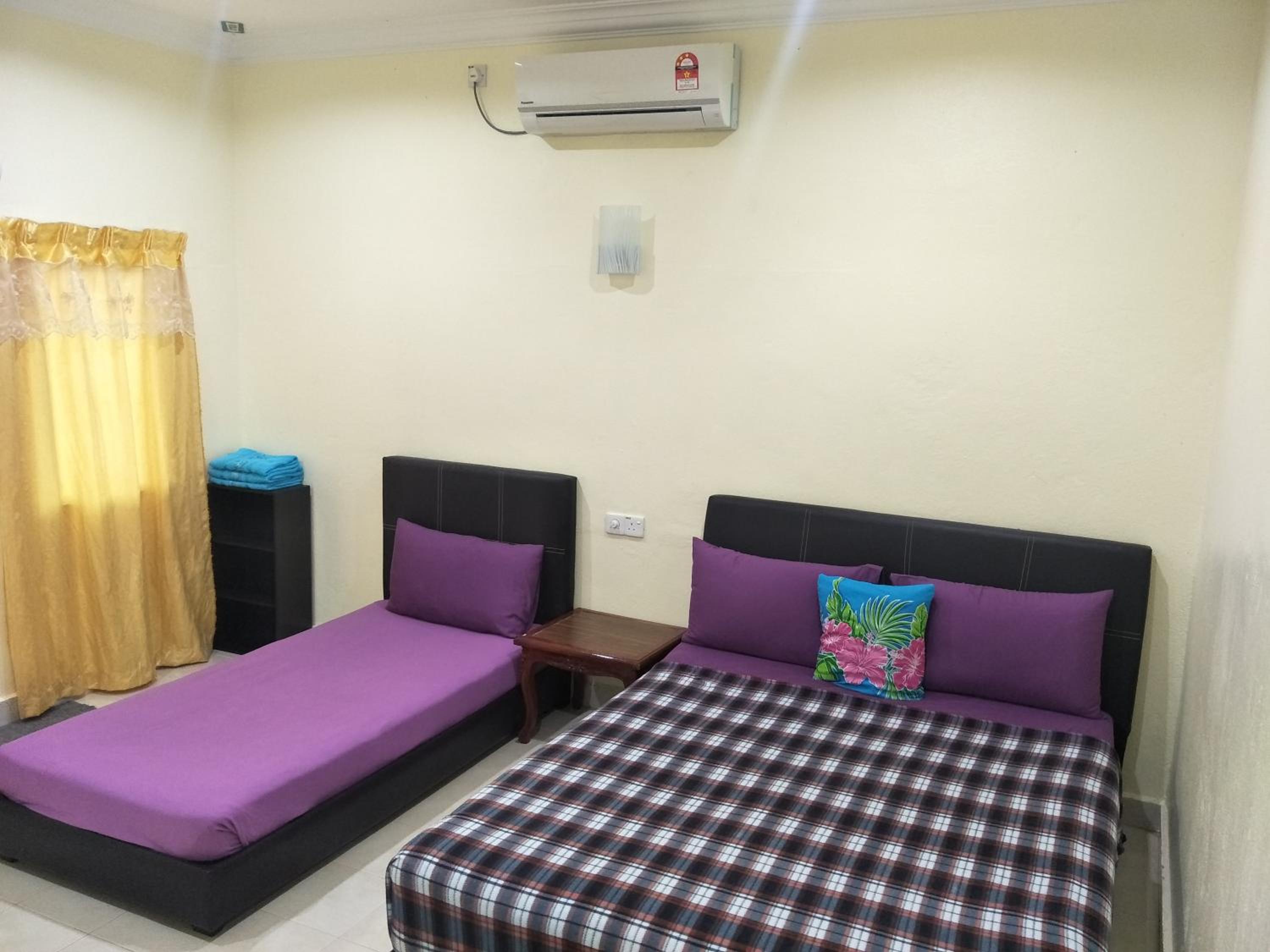 Motel Aurora Damai