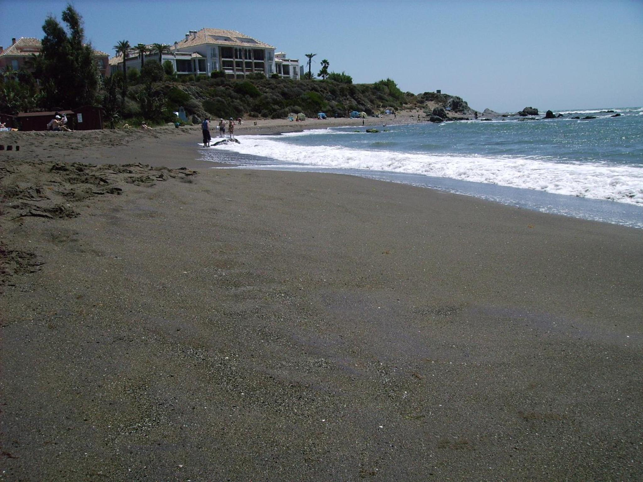 Your Vacation Retreat Right On The Beach