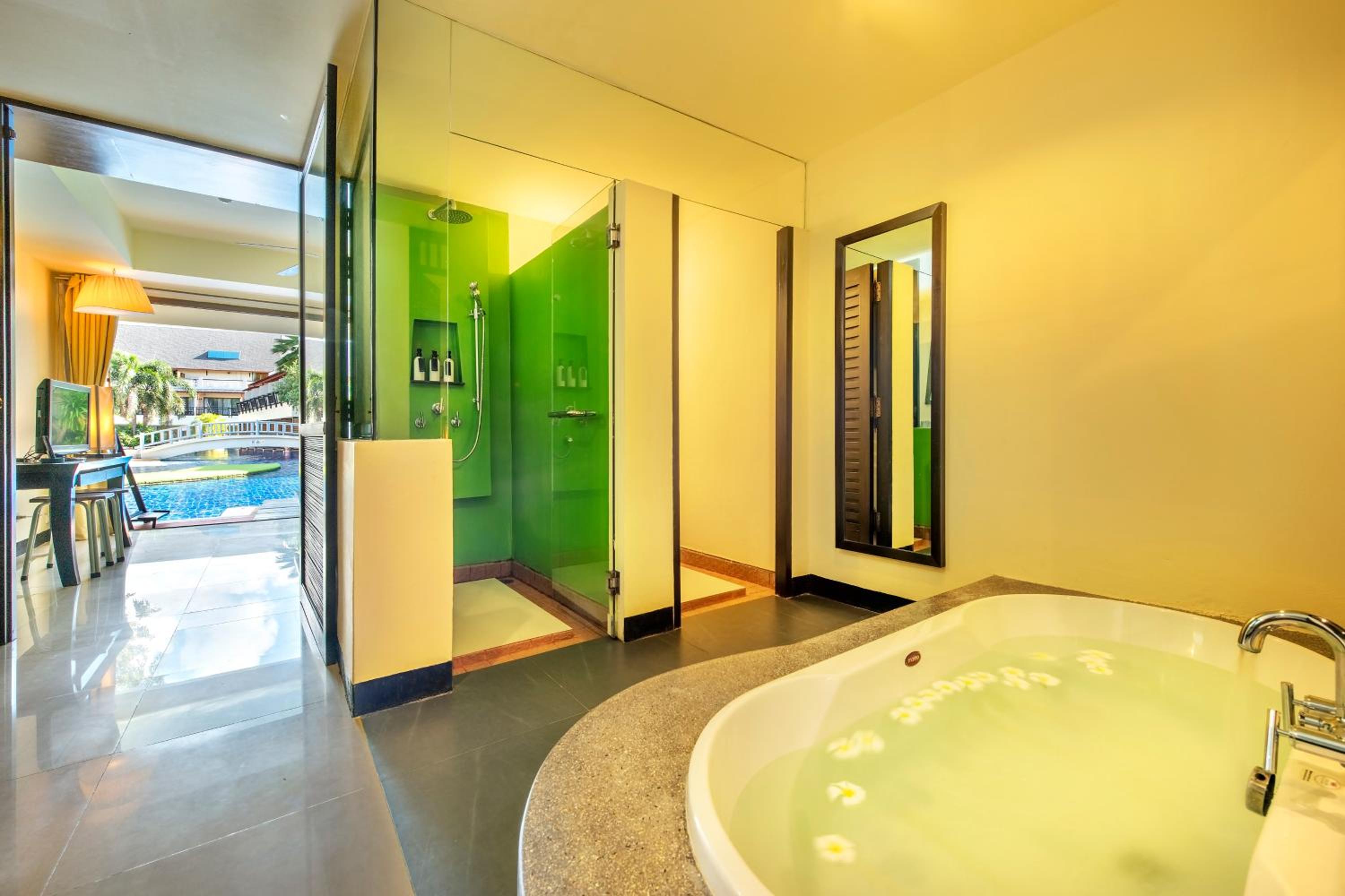 Chada Lanta Beach Resort view 5