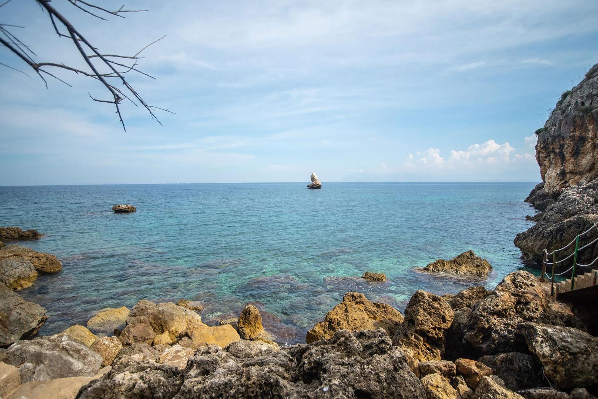 Villa La Randa view 3