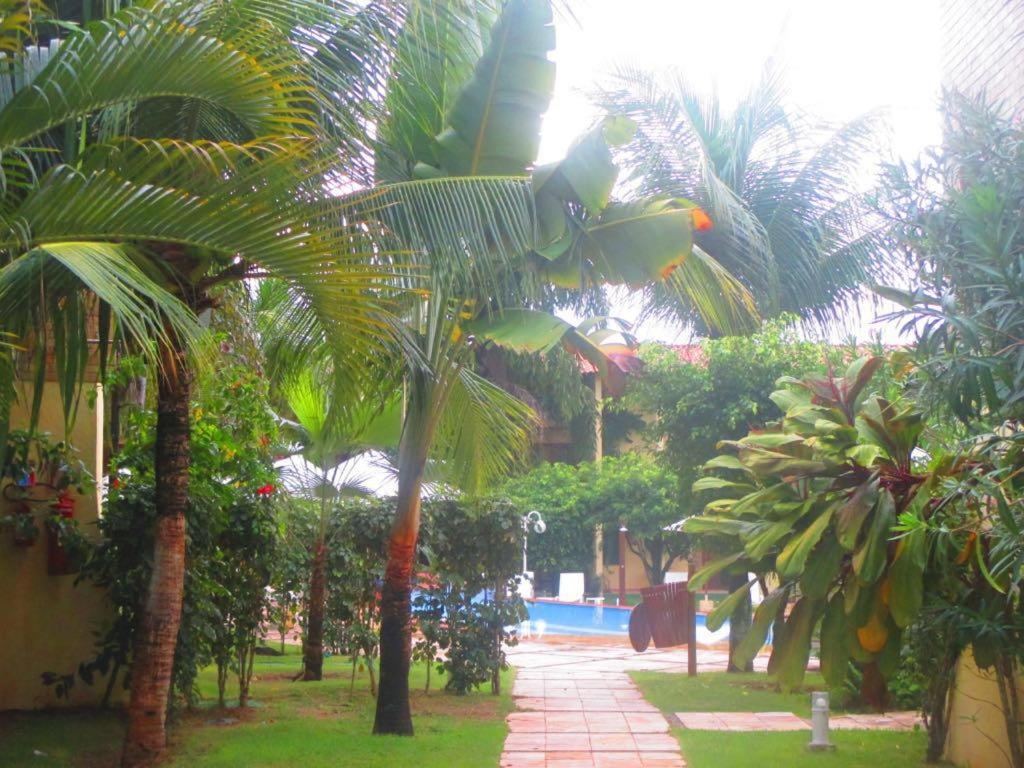 RESORT SOLAR PIPA CASA na frente da pisina