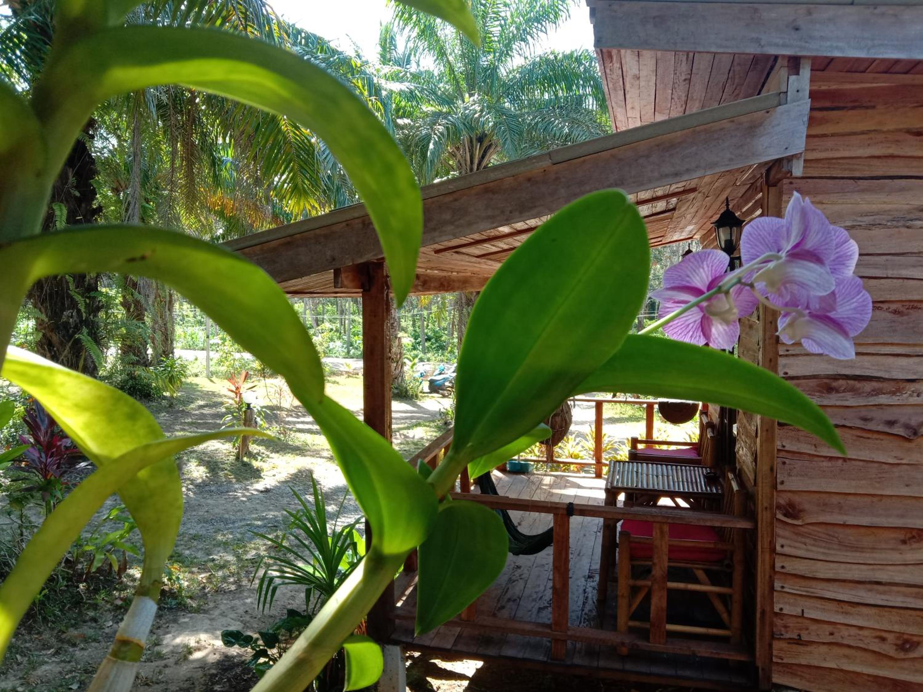 Mada Lanta Mai Keaw