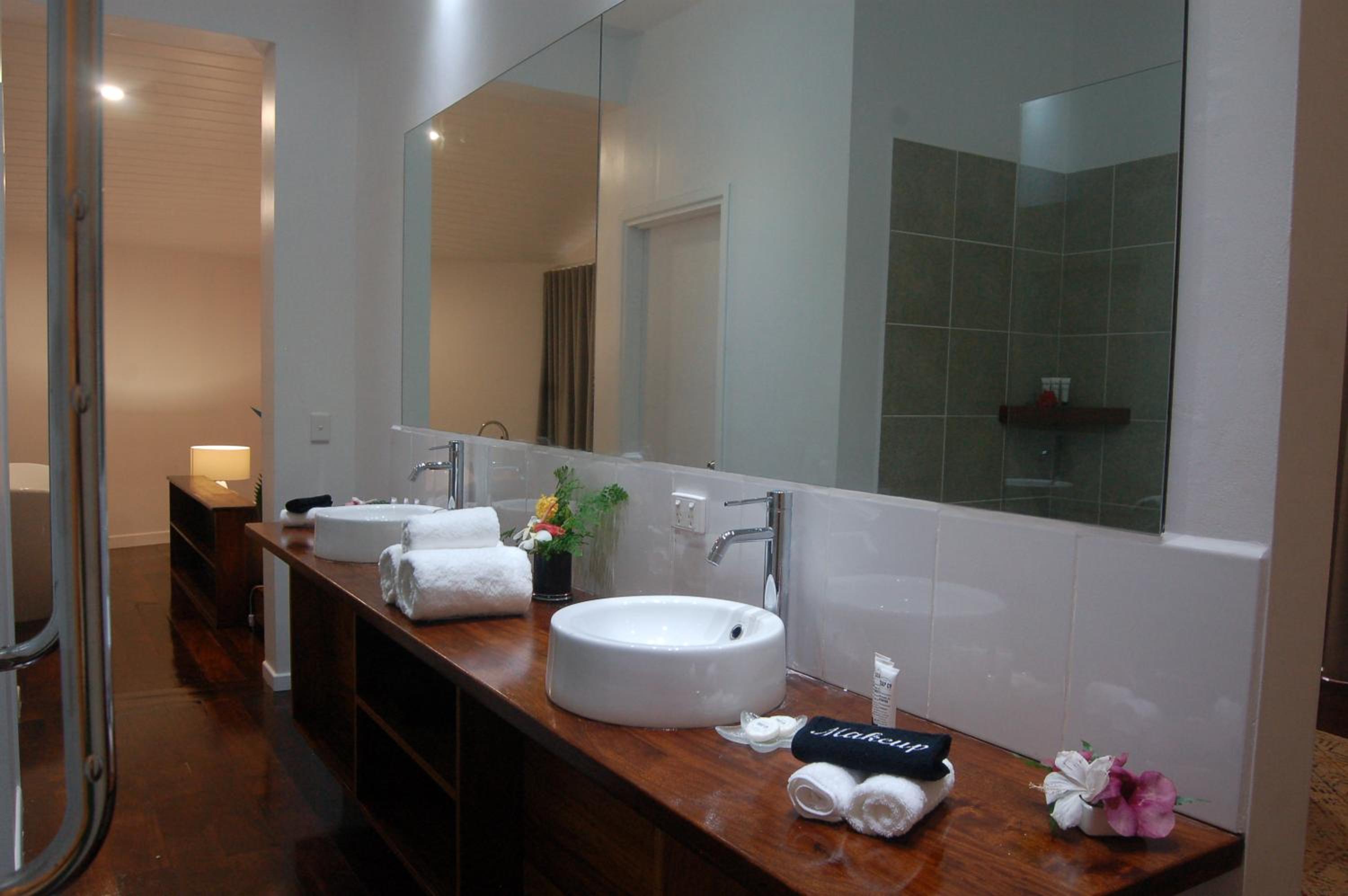 Barrier Beach Resort