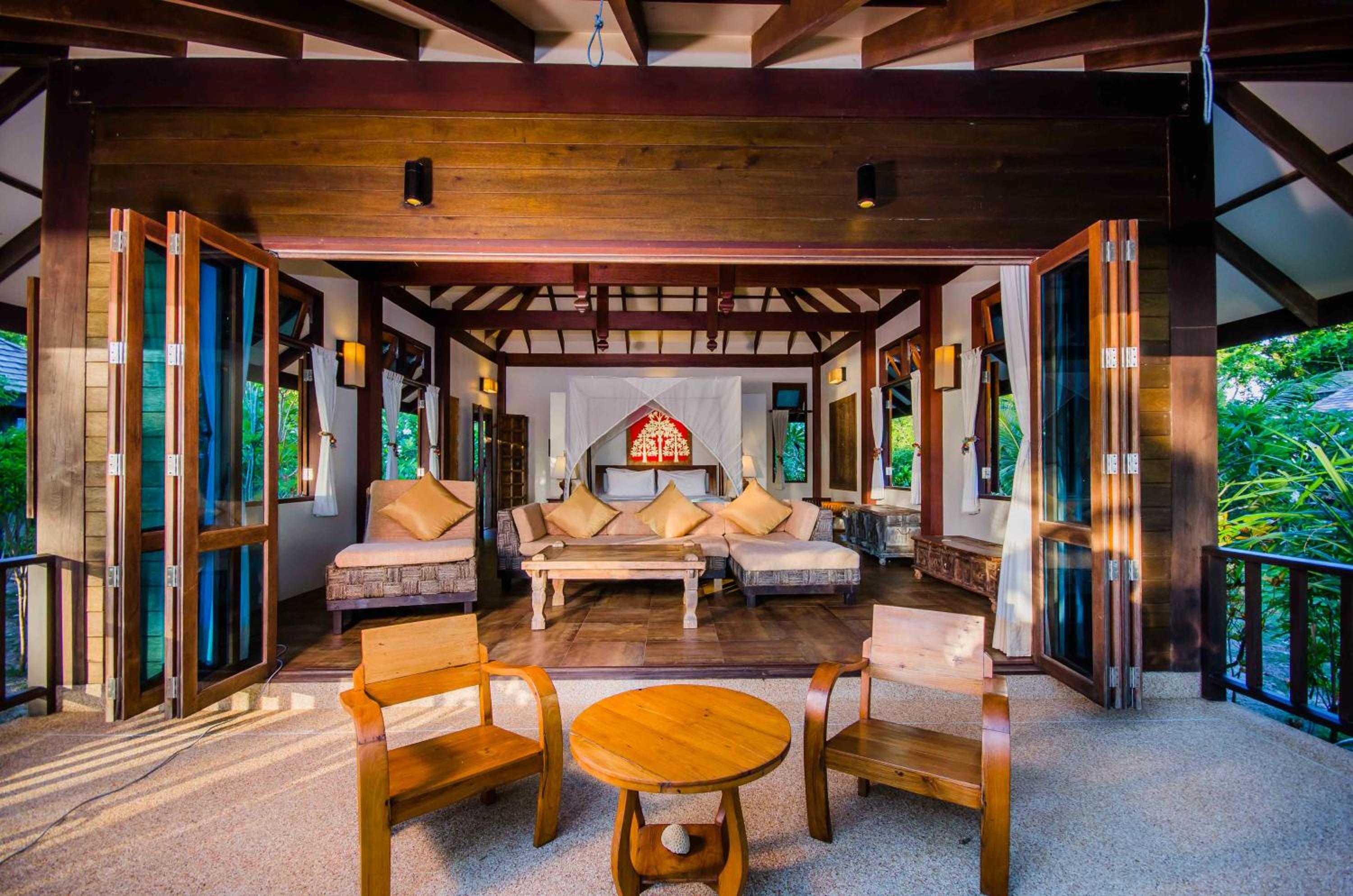 Koh Jum Beach Villas 
