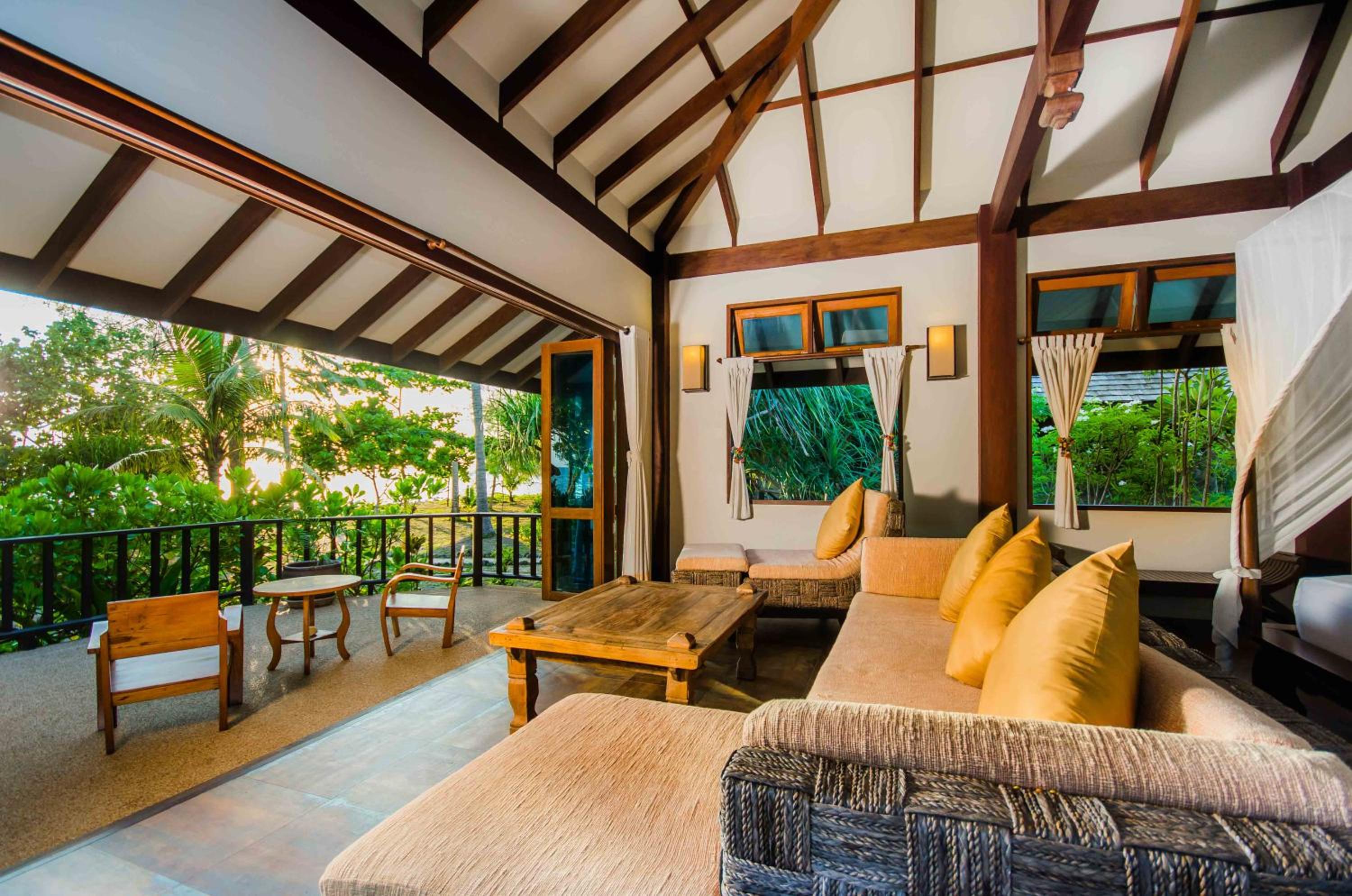 Koh Jum Beach Villas 