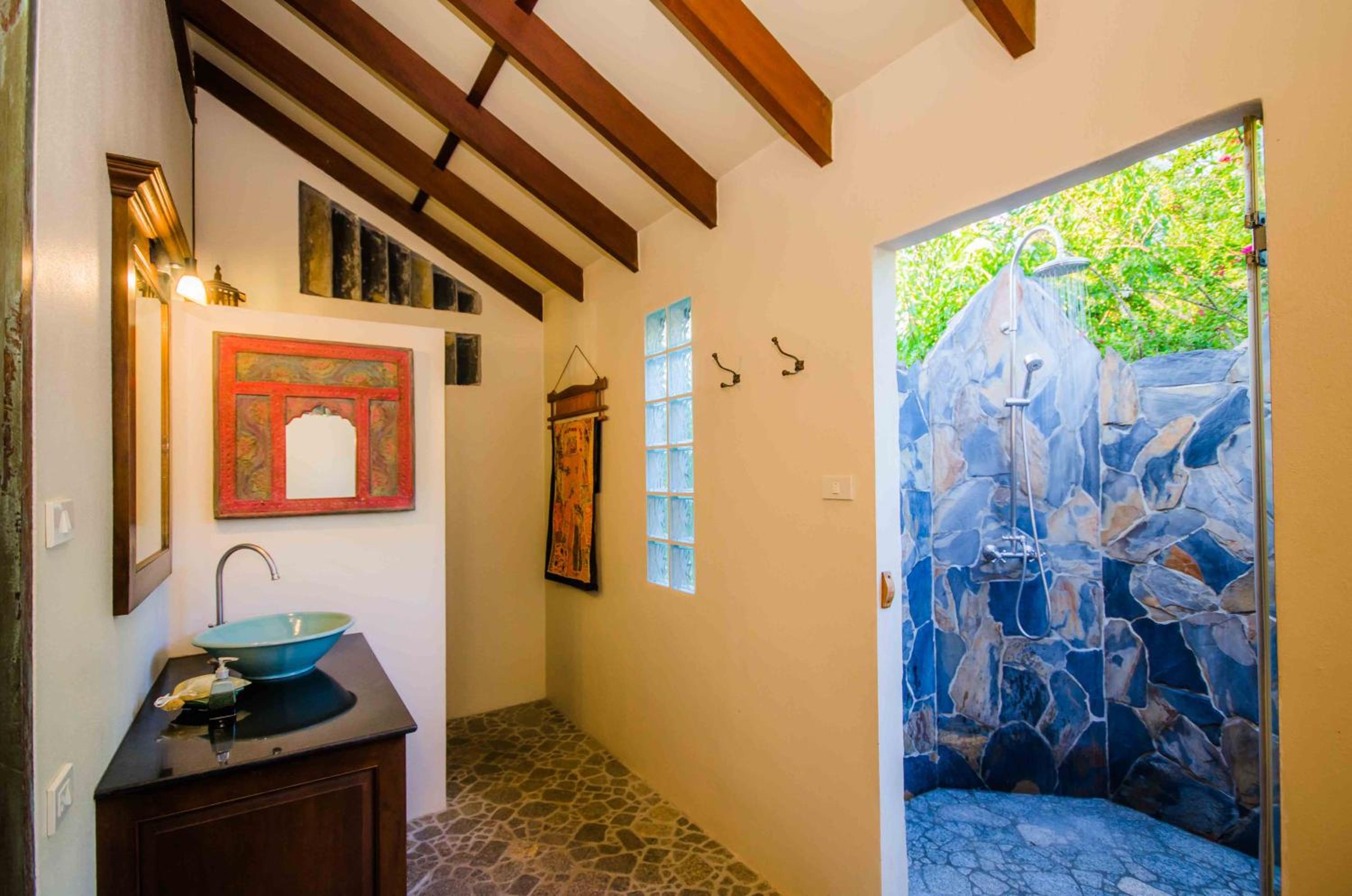 Koh Jum Beach Villas 