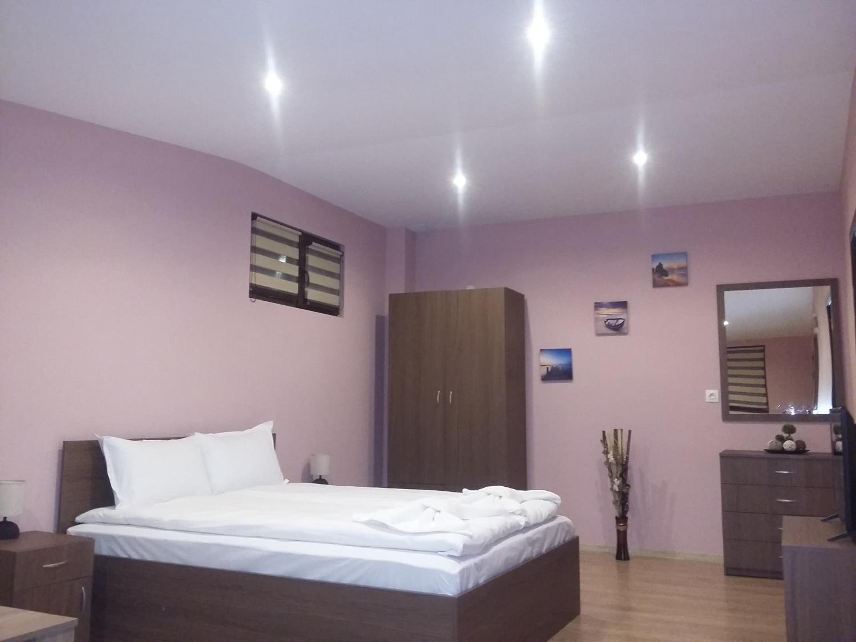 Guest House Ideal