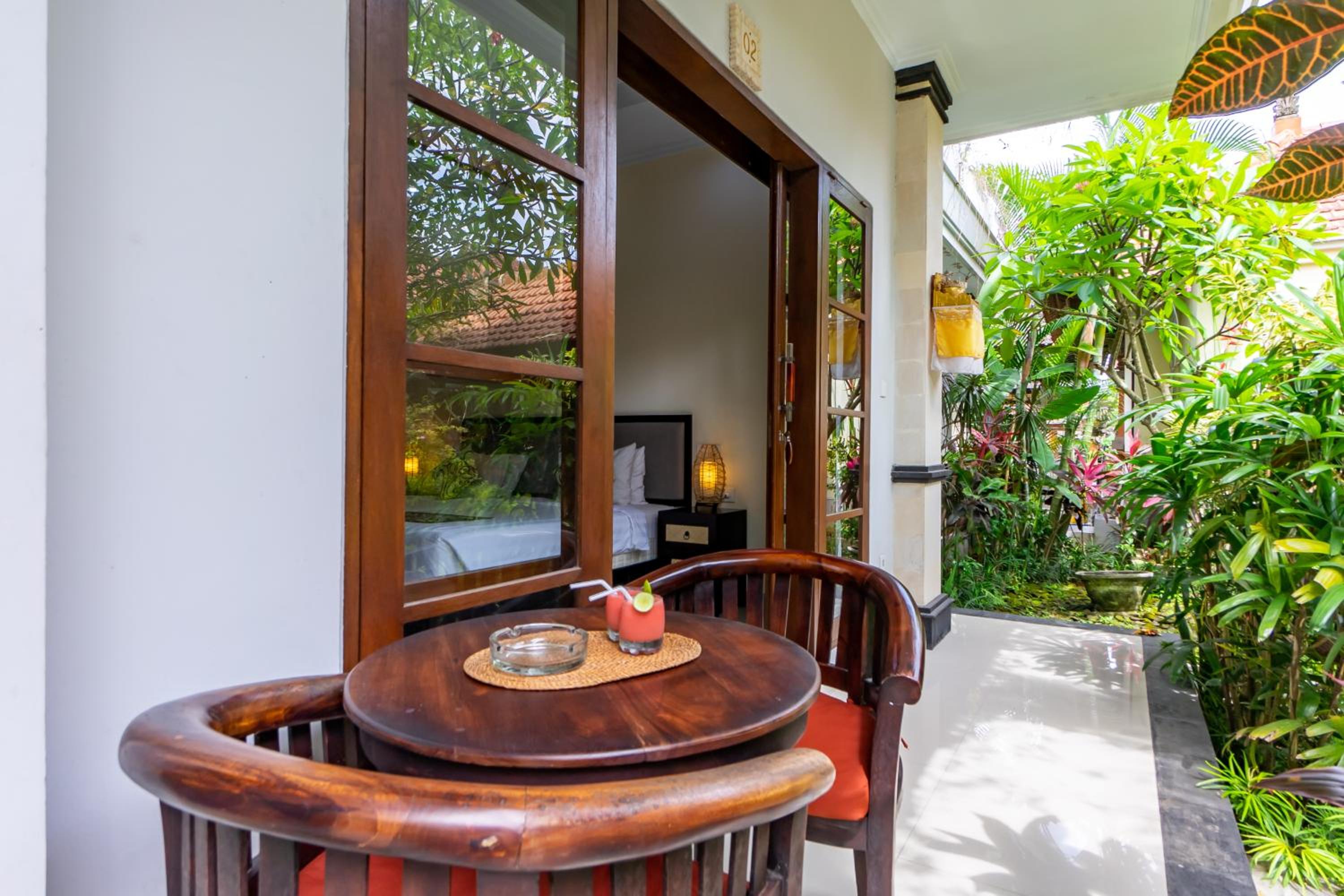Gatra Ubud Inn