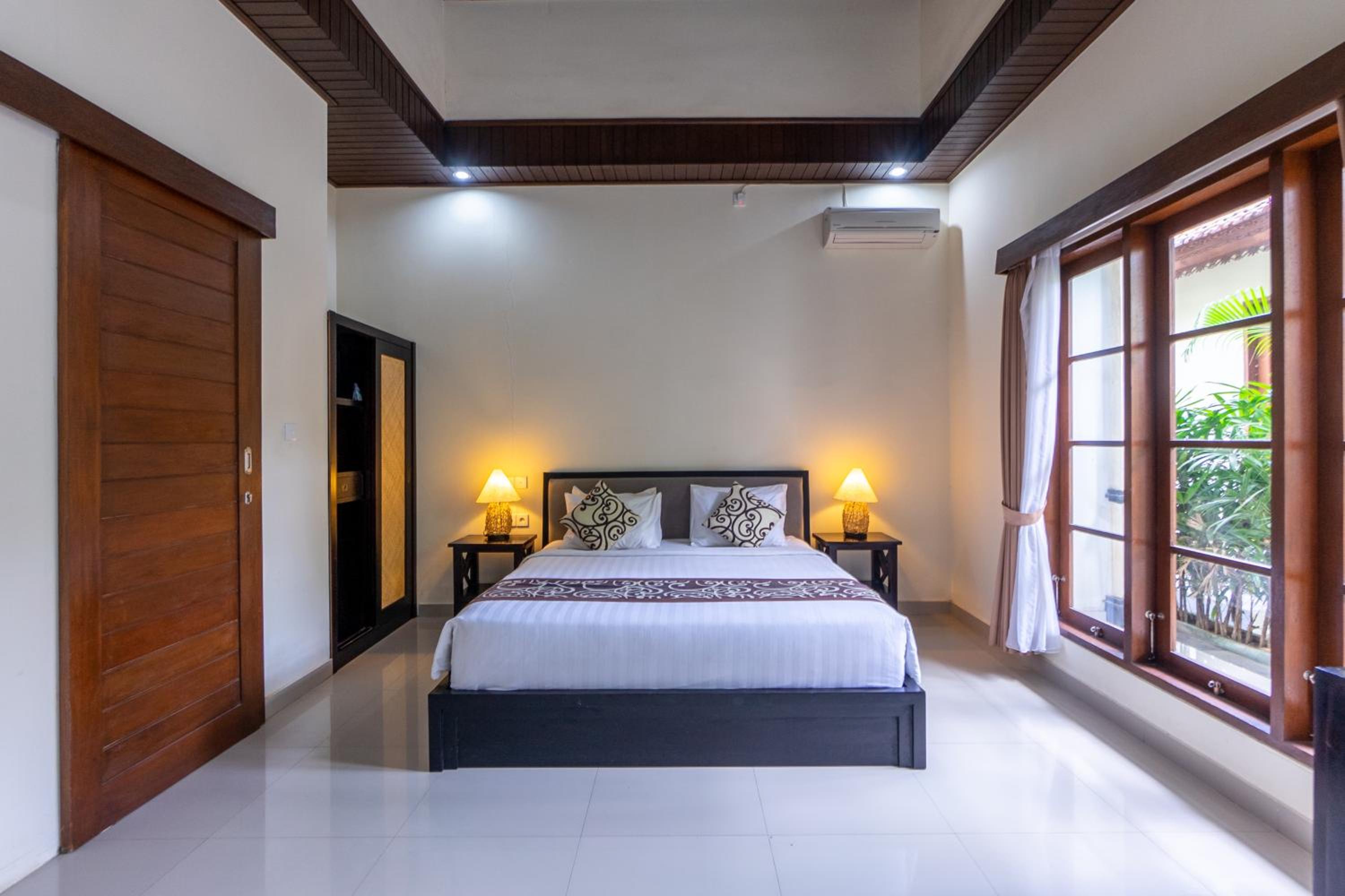 Gatra Ubud Inn