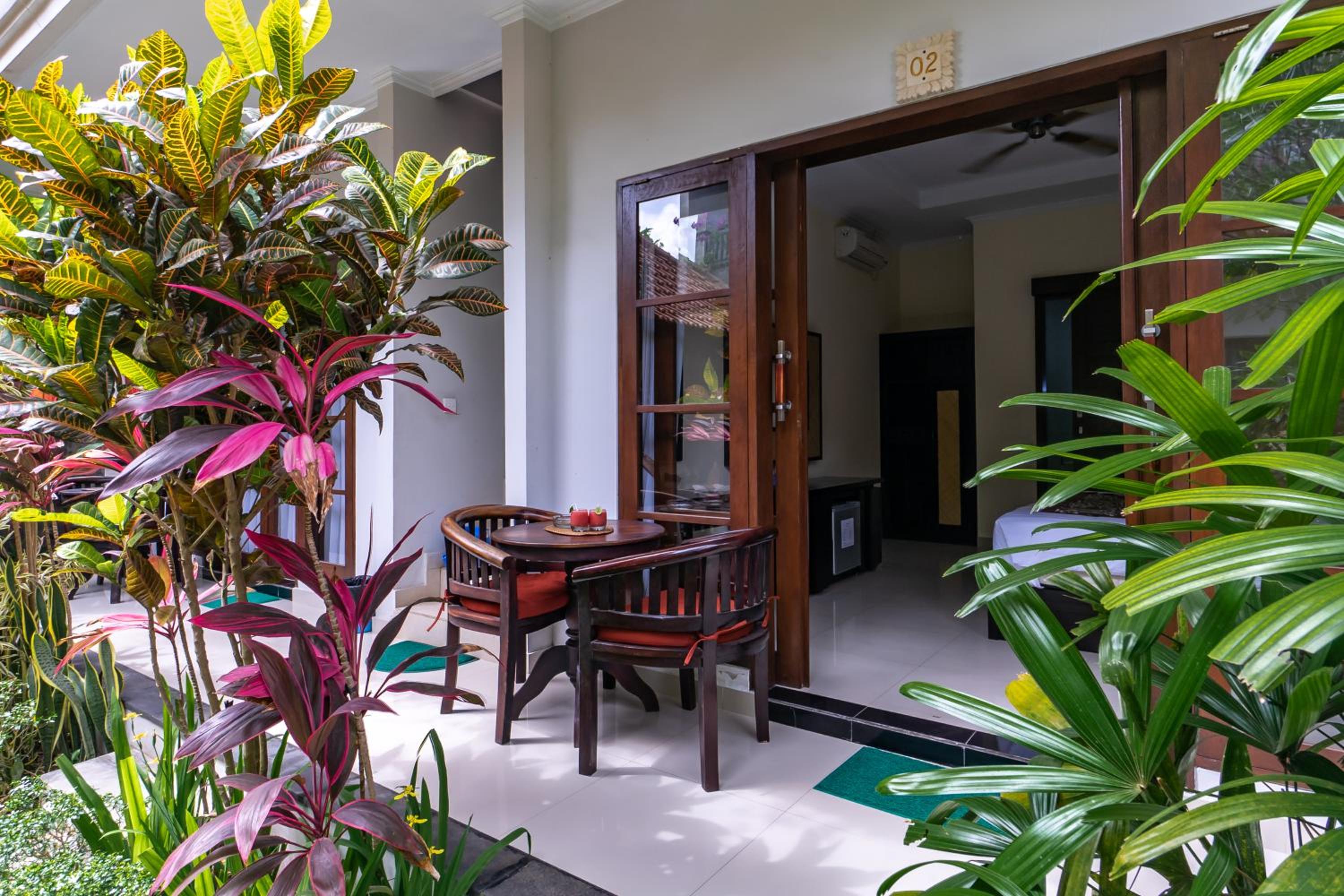 Gatra Ubud Inn