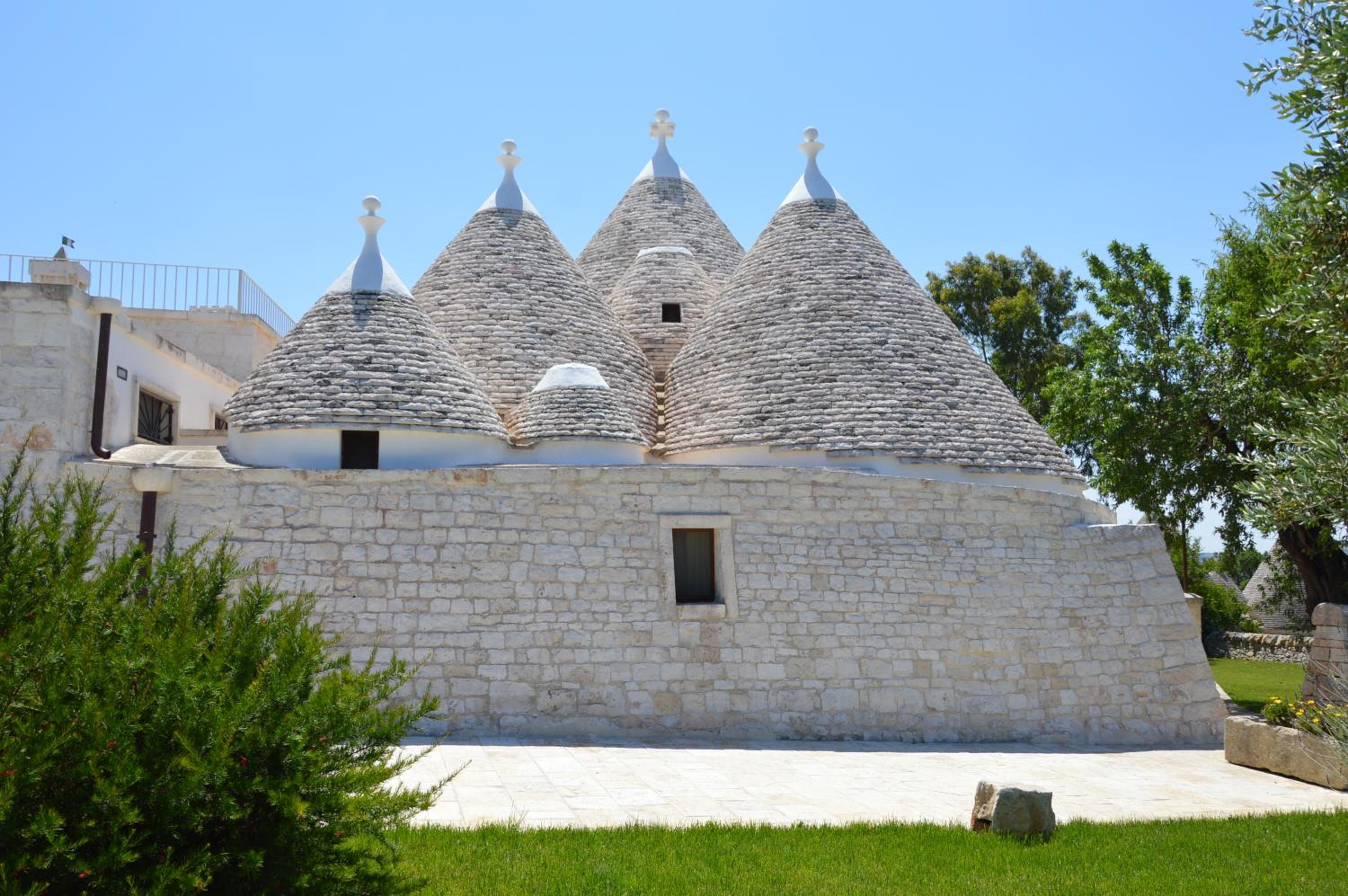 Trulli Angela view 3
