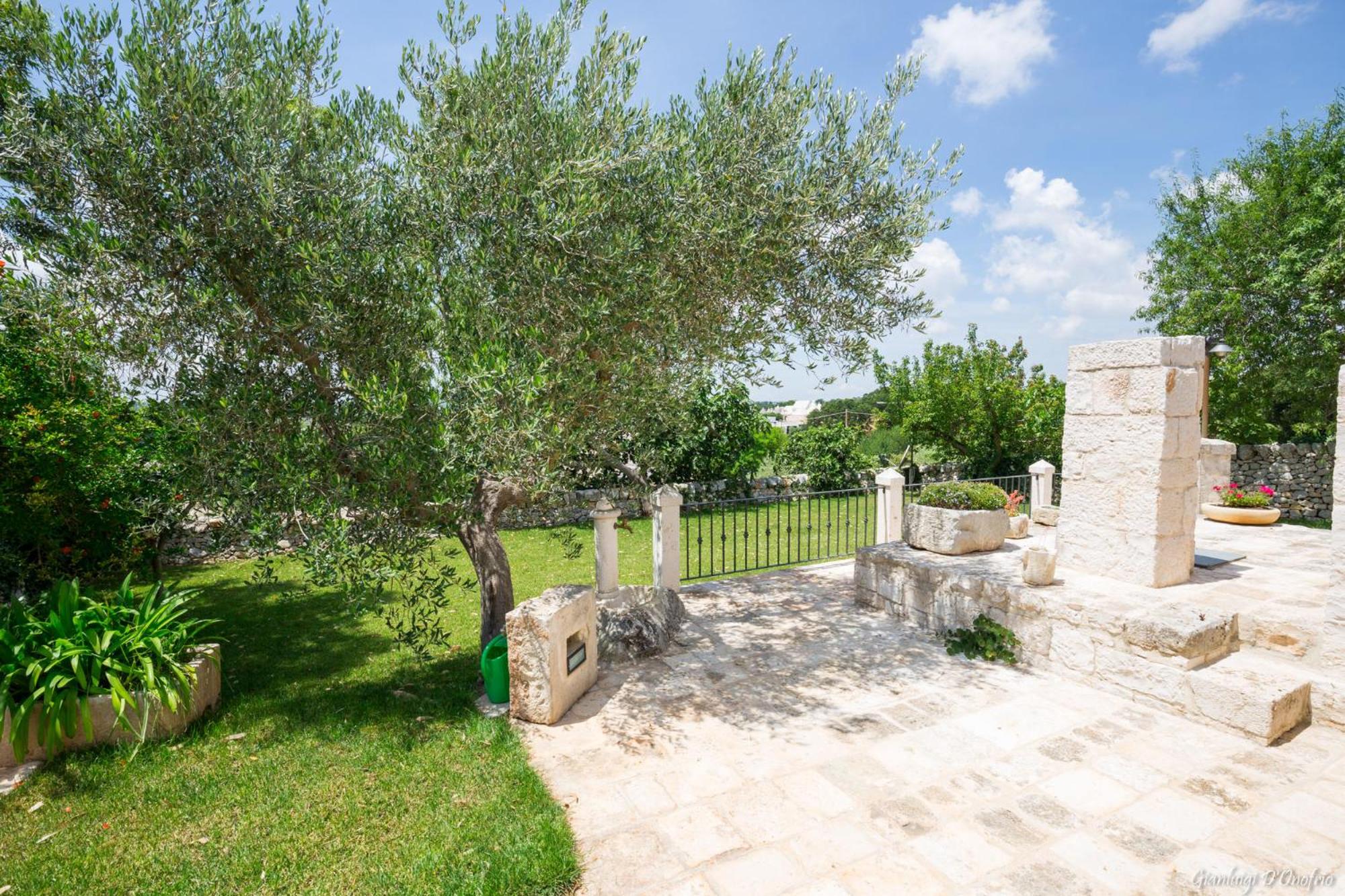 Trulli Angela view 4