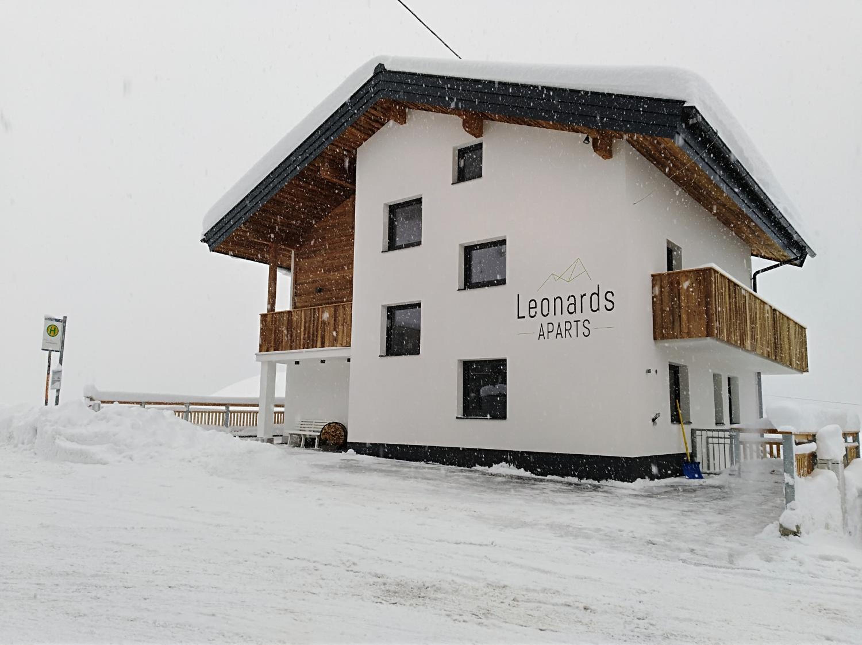 Leonards Aparts view 2