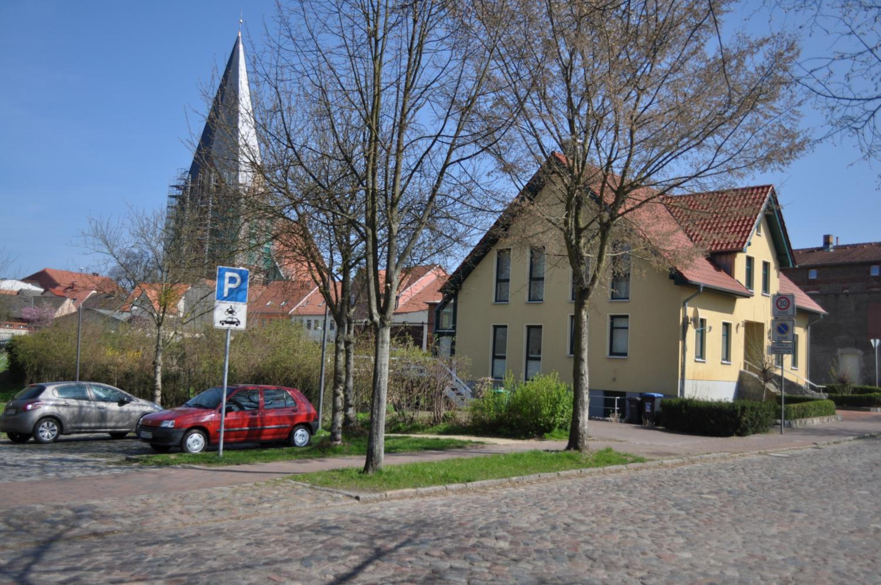 zentrumsnahe Ferienwohnung im Grünen view 2