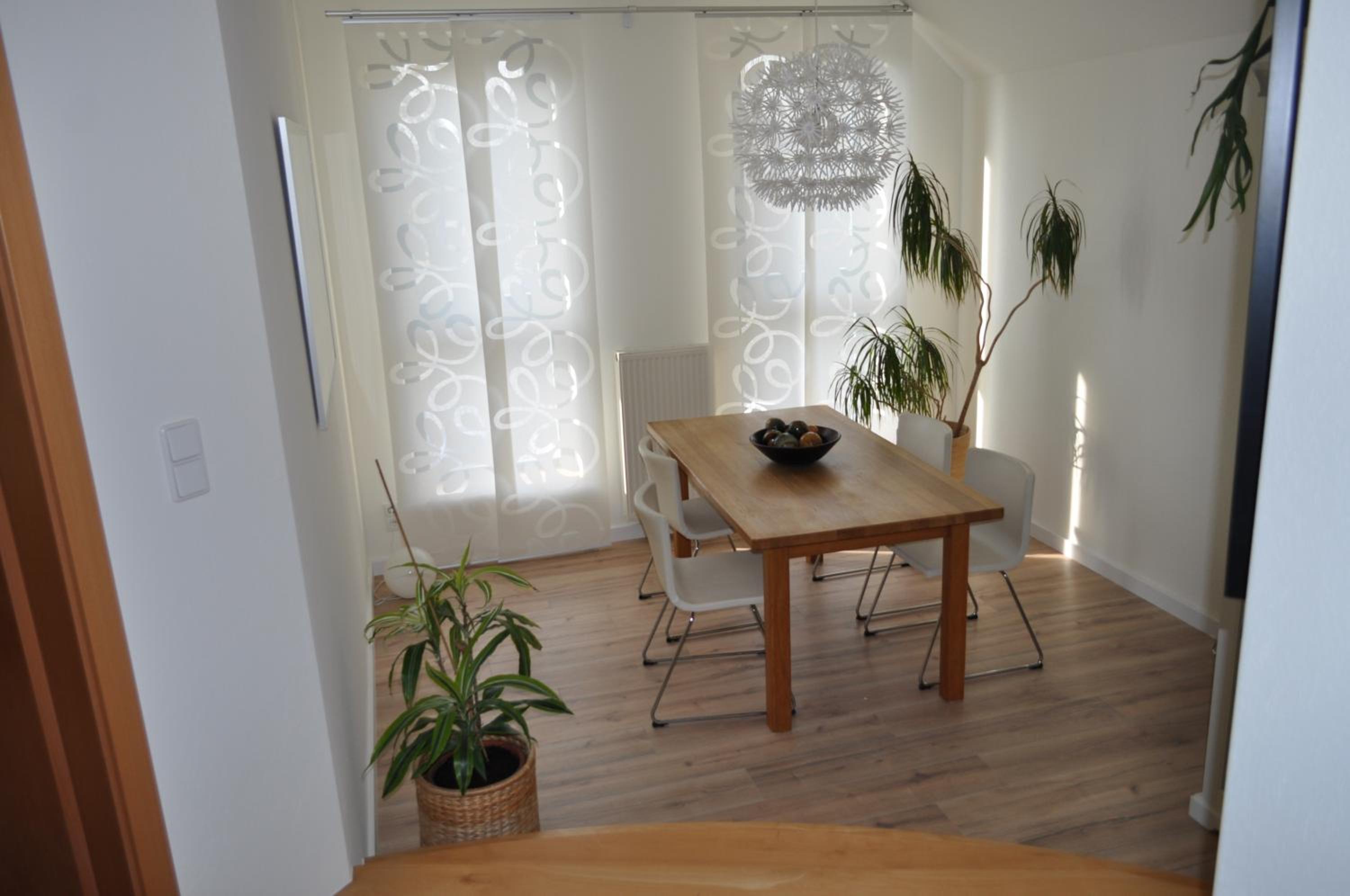 zentrumsnahe Ferienwohnung im Grünen view 3