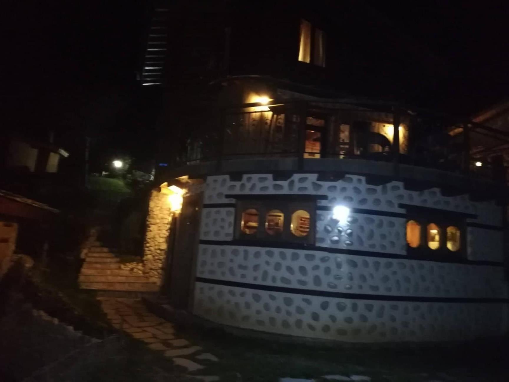 Eco Village Under the Cliffs