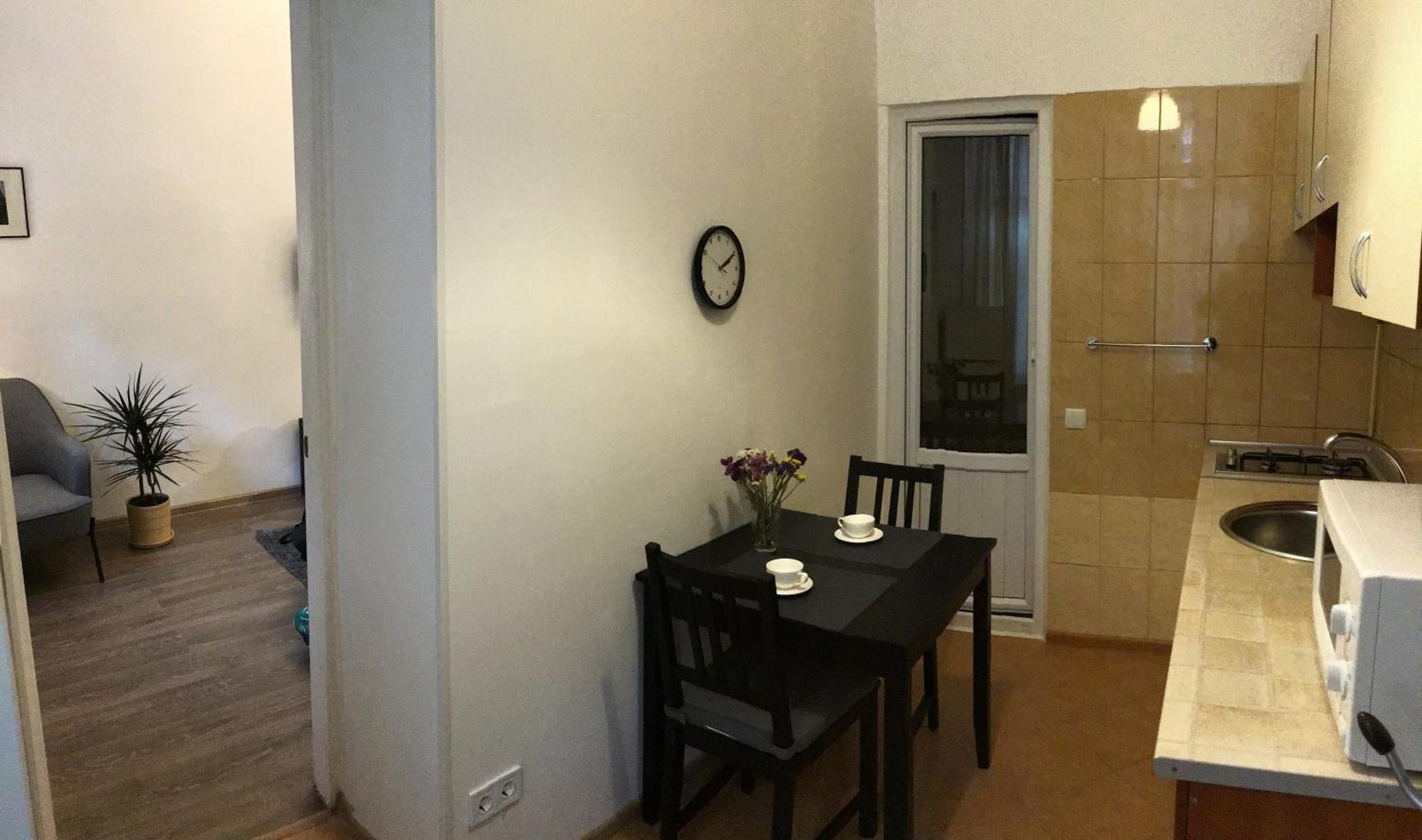 Charming apartment view 5