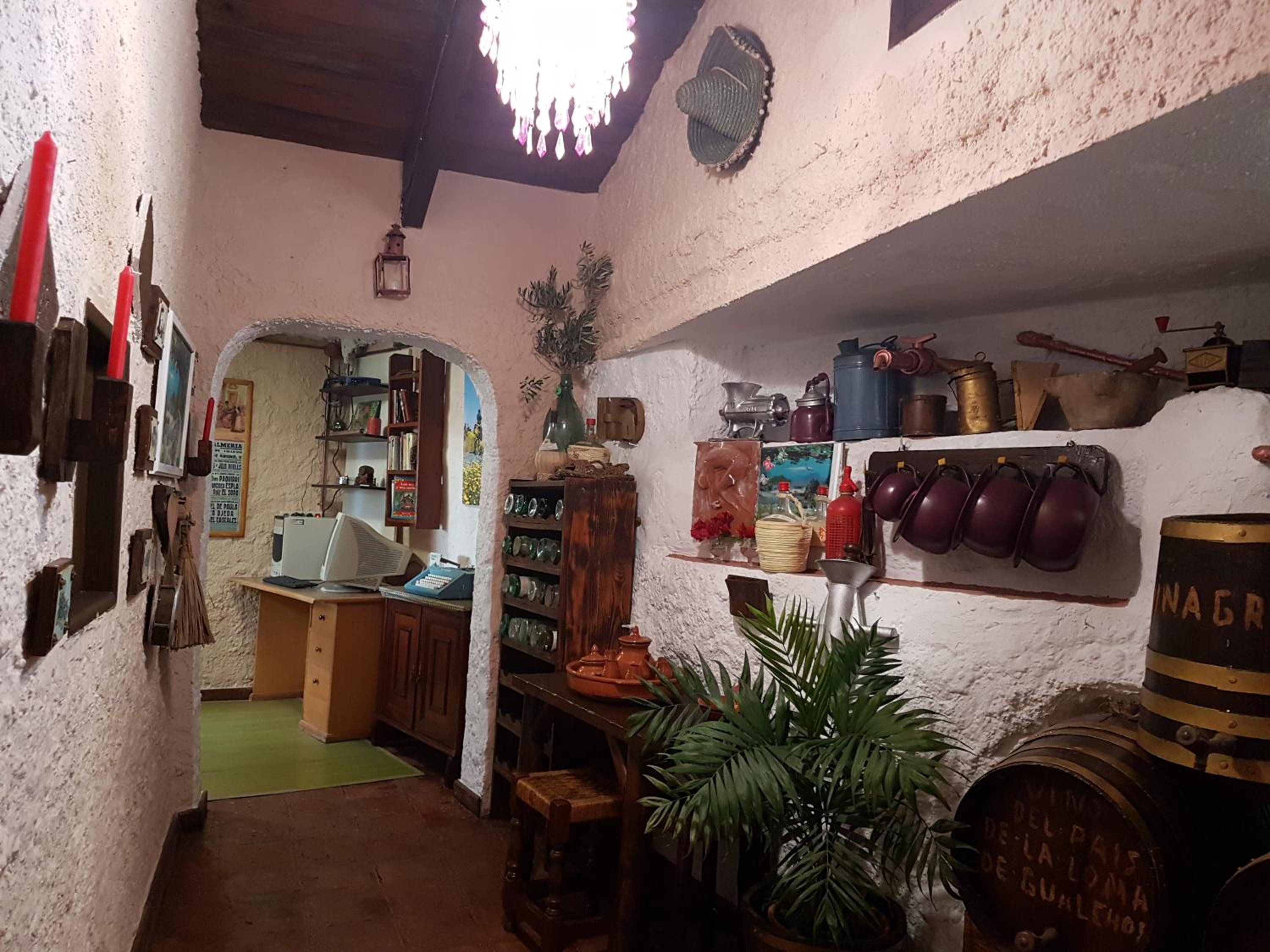 CORTIJO-LA LOMA