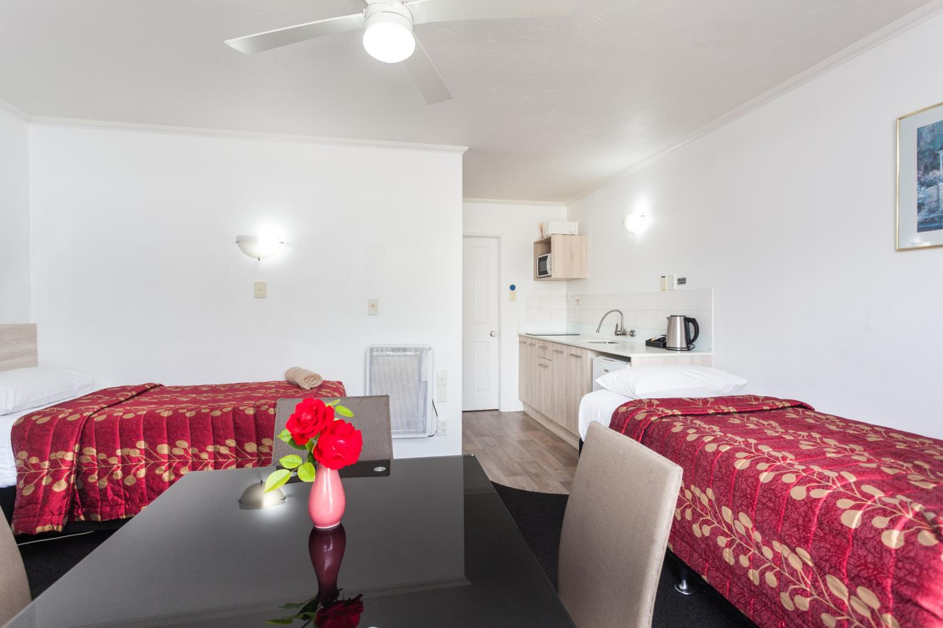 Rose Court Motel