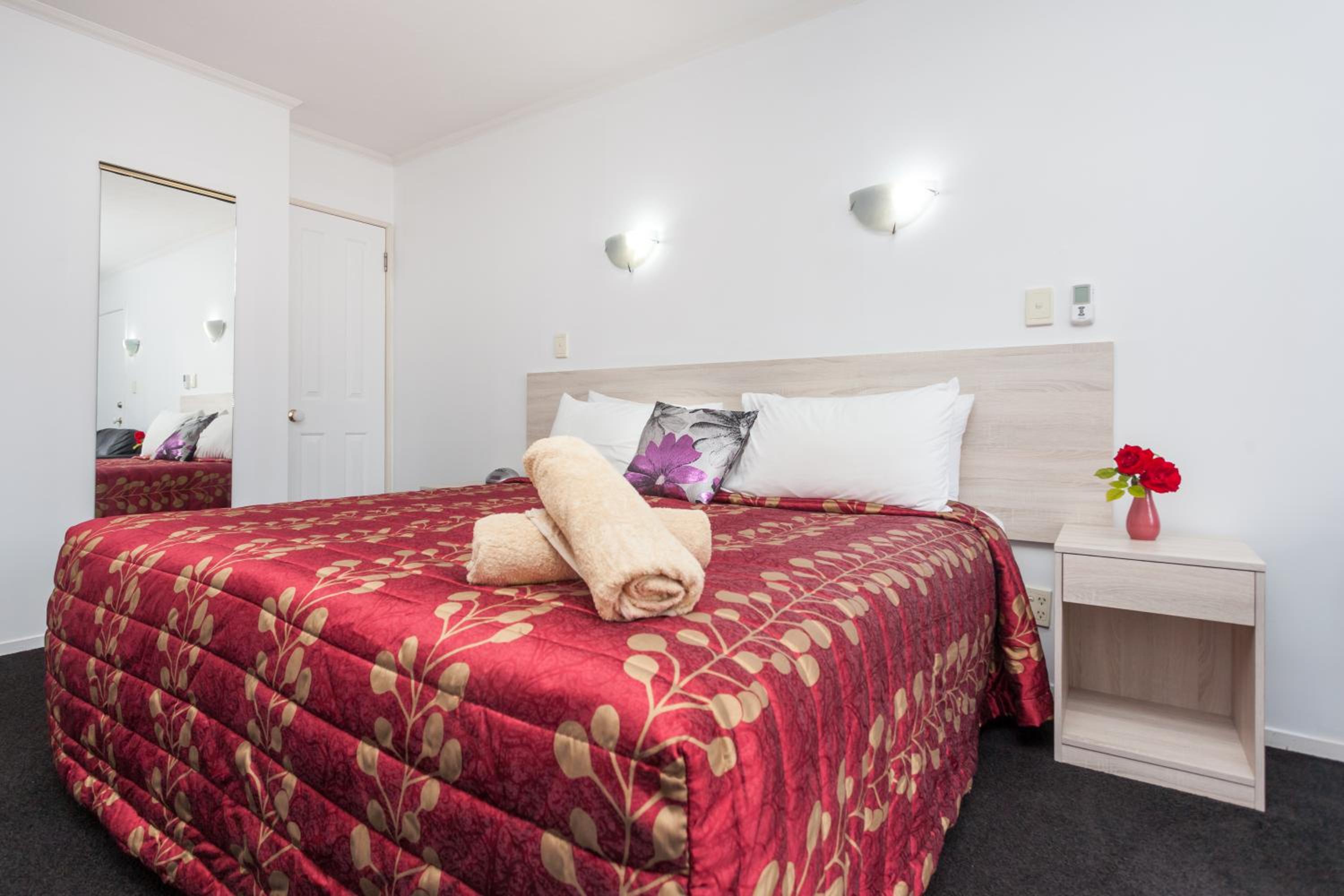 Rose Court Motel