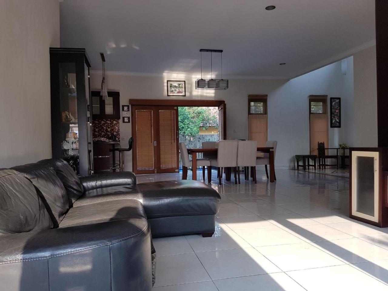 Pesona Air - Villa and Private Pool view 3