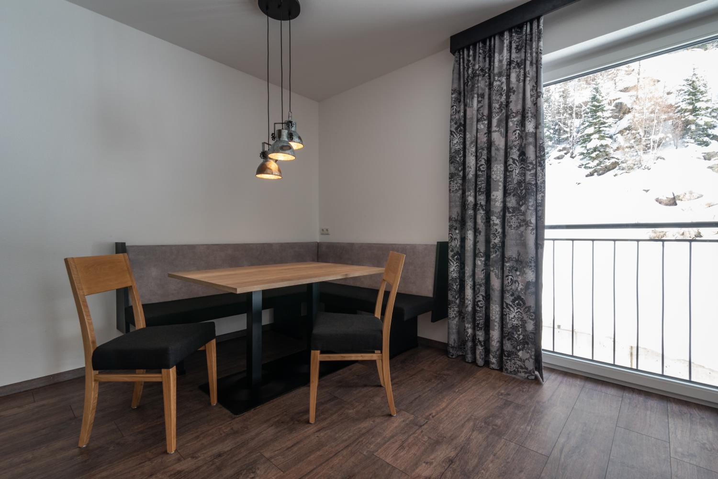 A CASA Rubin Chalet & Studio Resort