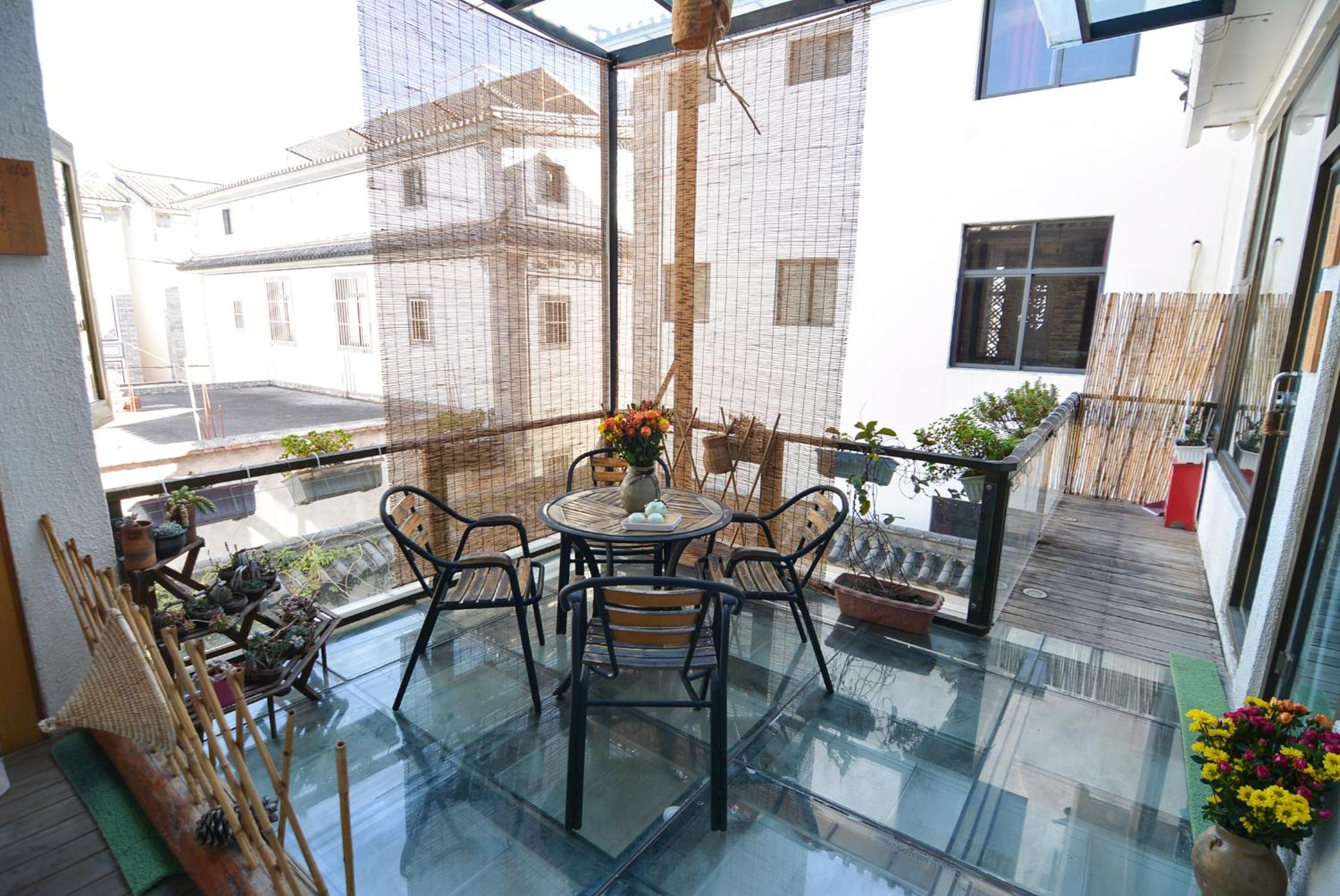 Dali Buxianshan Guesthouse-in Dali ancient city, free coffee, english speaking employee