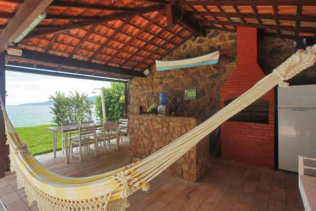 CASA MARAVILHOSA à BEIRA MAR EM ANGRA DOS REIS